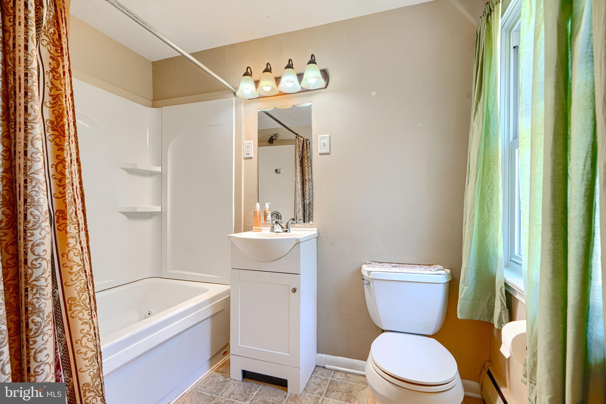 WEST MANCHESTER - Residential