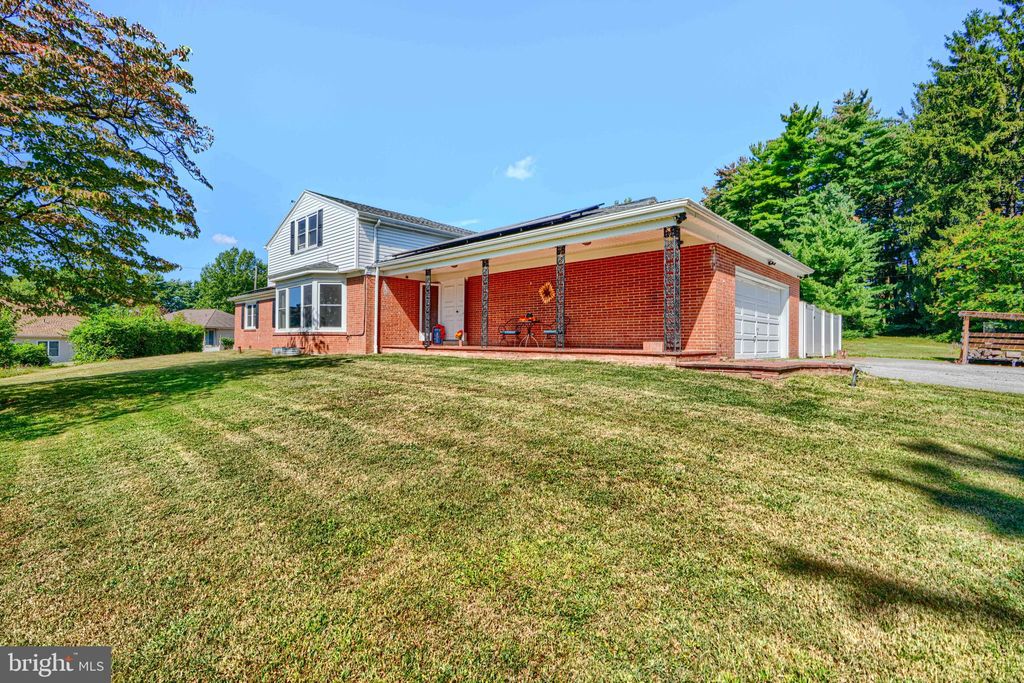 Photo of 2233 Loucks Road, YORK, PA 17408 (MLS # PAYK2089450)