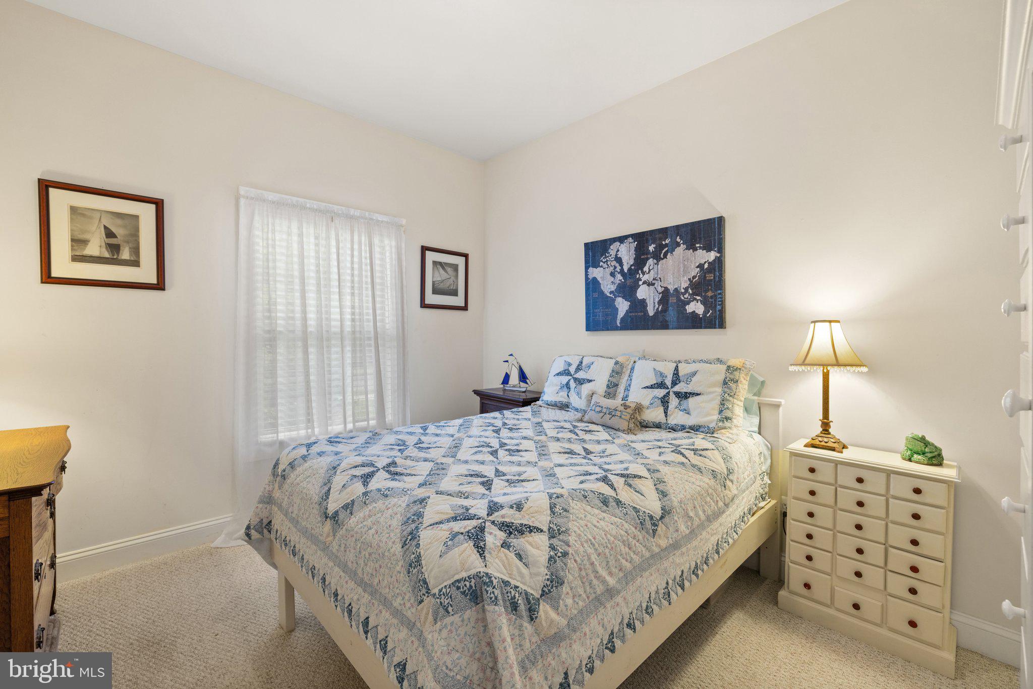 CARRIAGE HOUSE CHASE - Residential