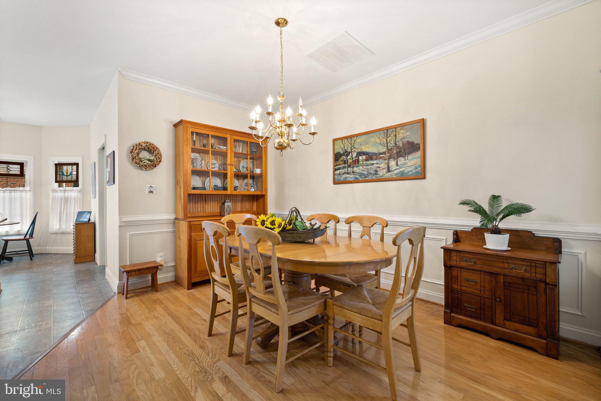 CARRIAGE HOUSE CHASE - Residential