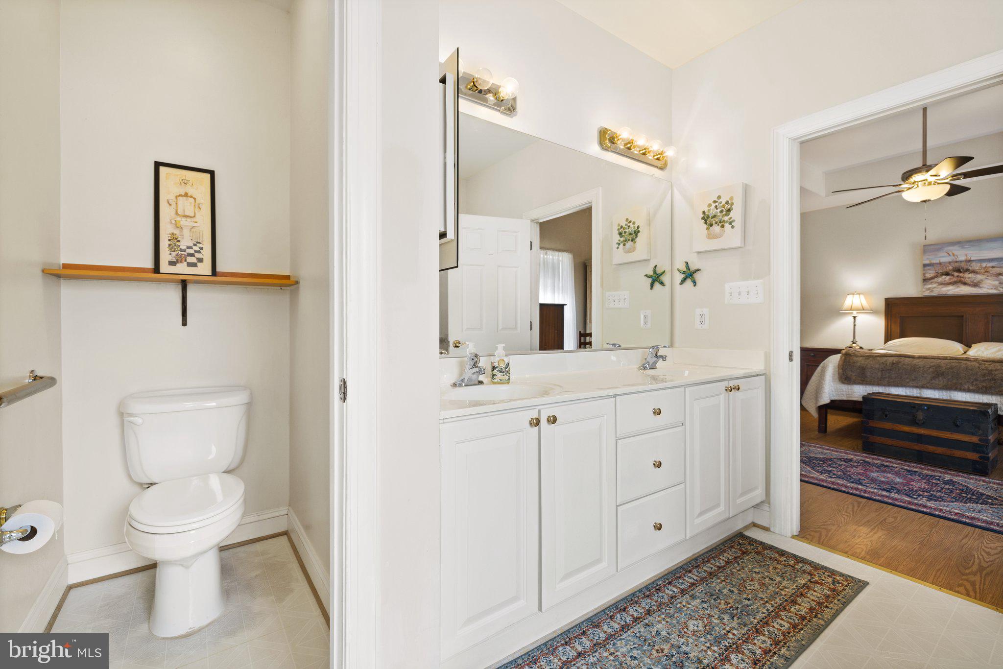 CARRIAGE HOUSE CHASE - Residential