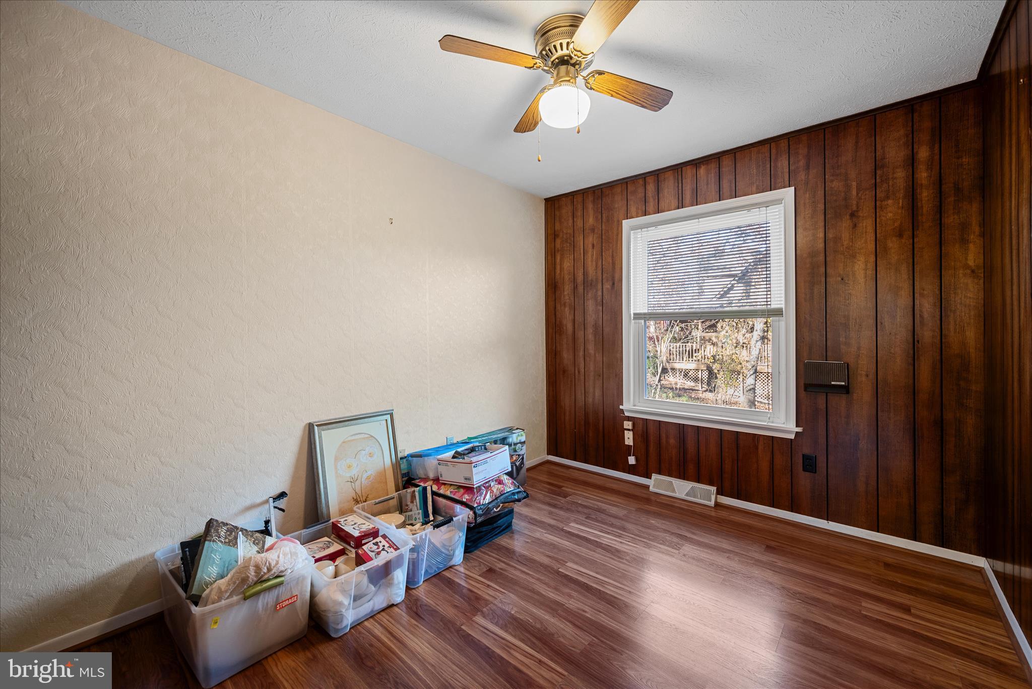 LAKE HOLIDAY ESTATES - Residential