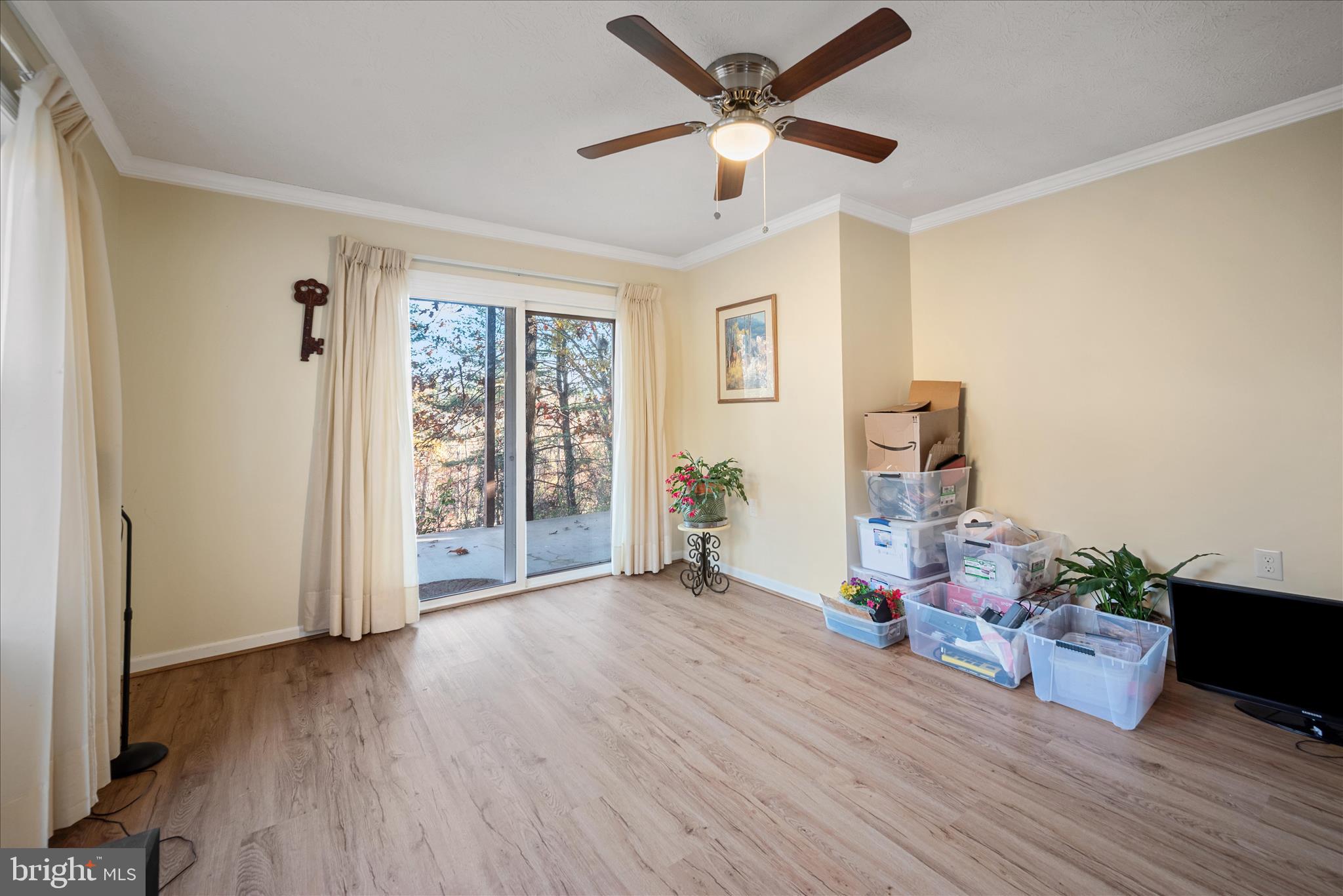 LAKE HOLIDAY ESTATES - Residential