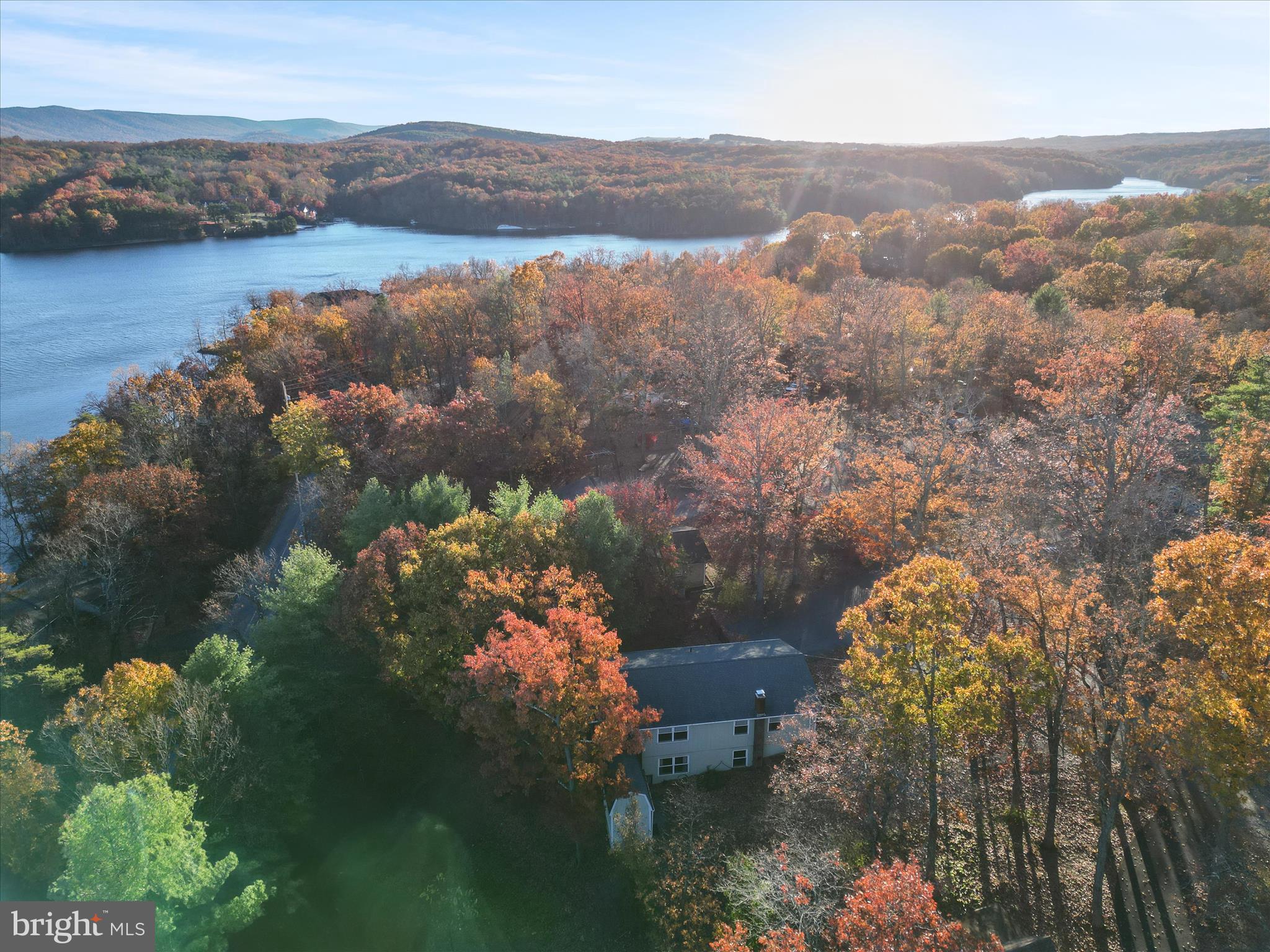 LAKE HOLIDAY ESTATES - Residential