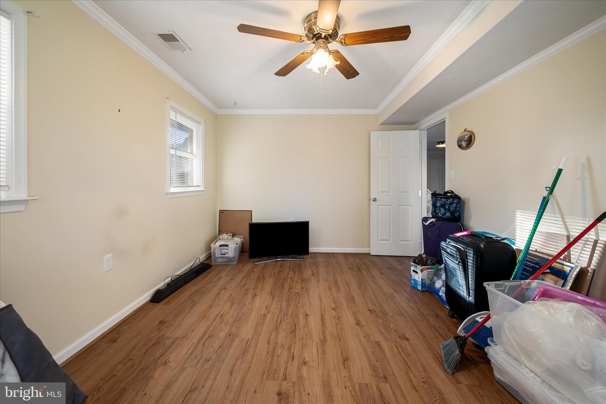 LAKE HOLIDAY ESTATES - Residential