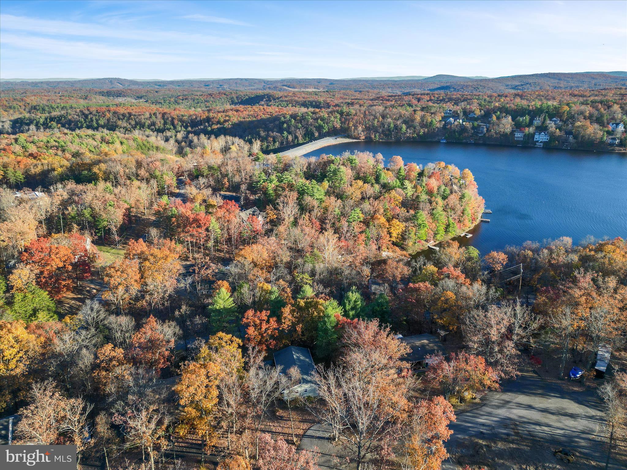 LAKE HOLIDAY ESTATES - Residential