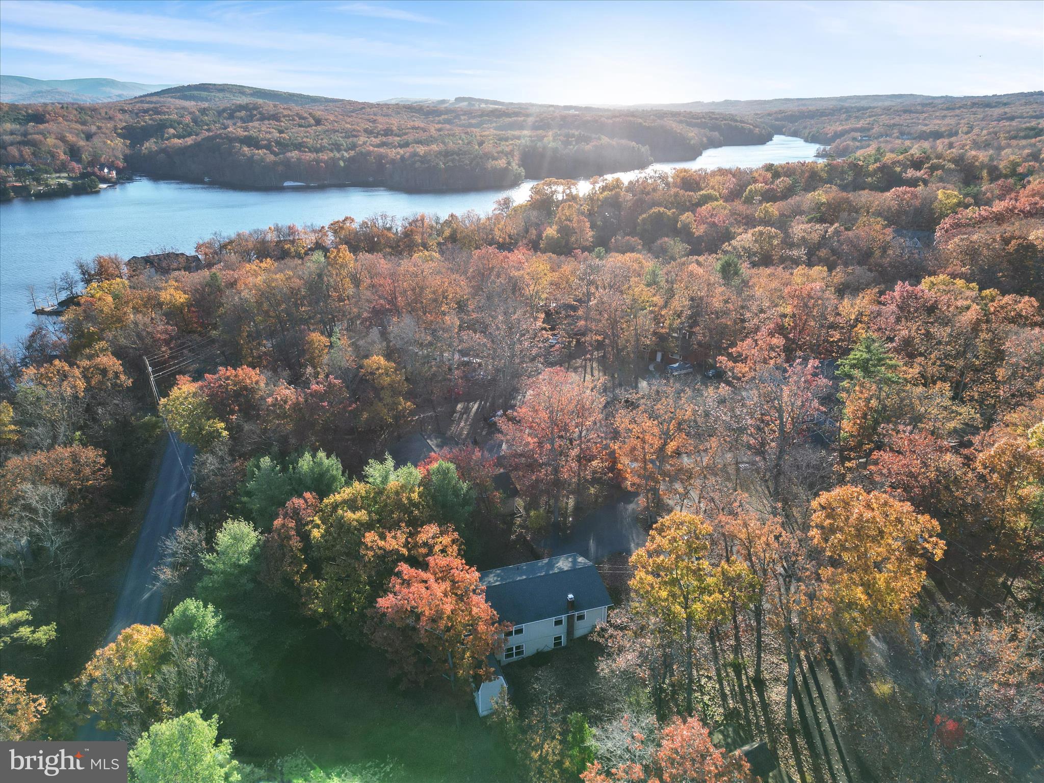 LAKE HOLIDAY ESTATES - Residential