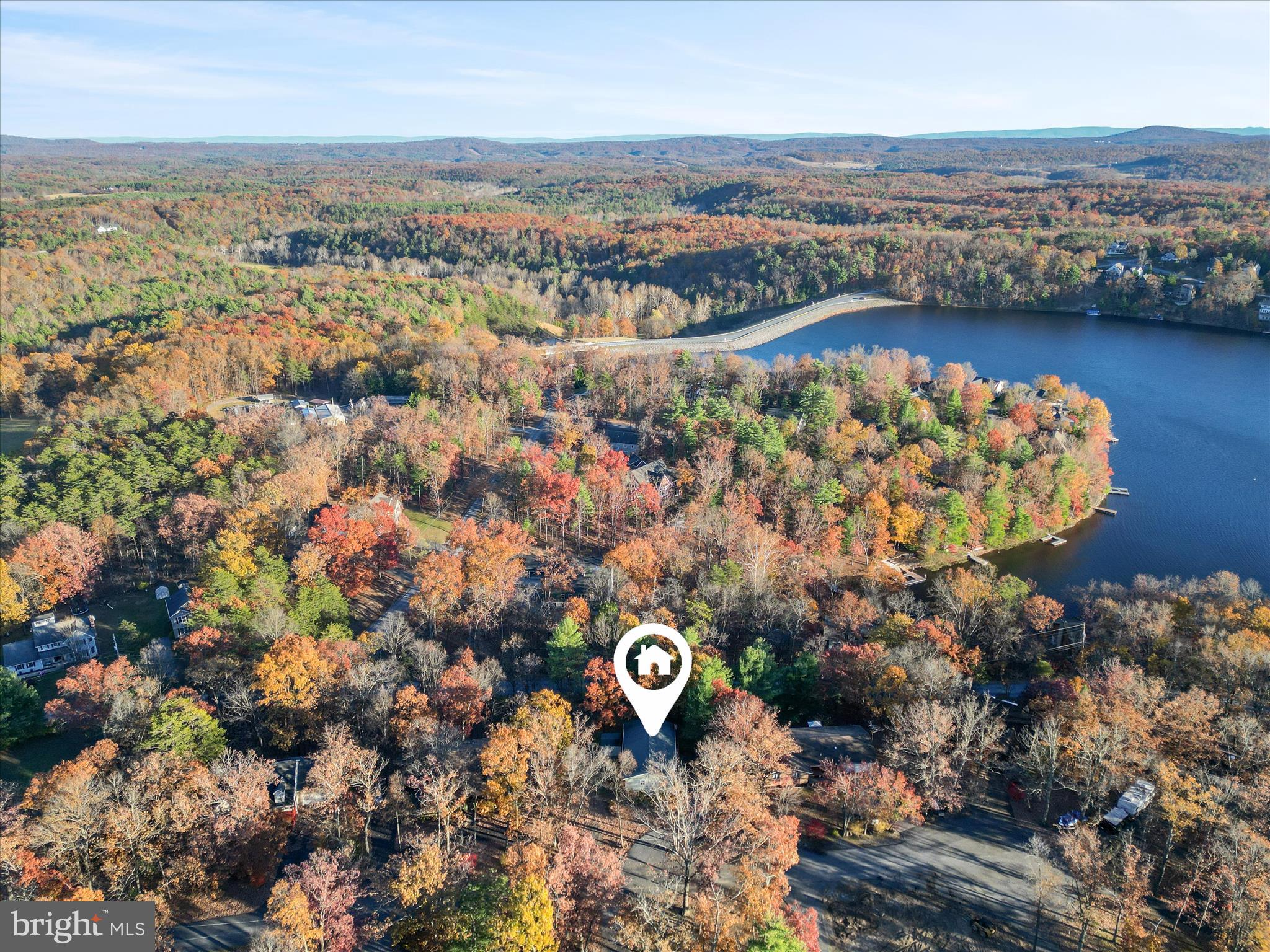 LAKE HOLIDAY ESTATES - Residential