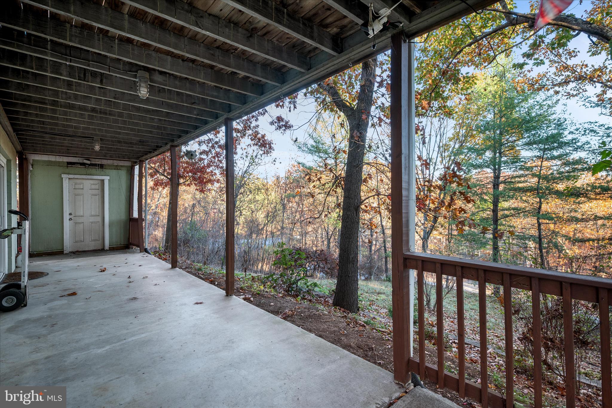 LAKE HOLIDAY ESTATES - Residential