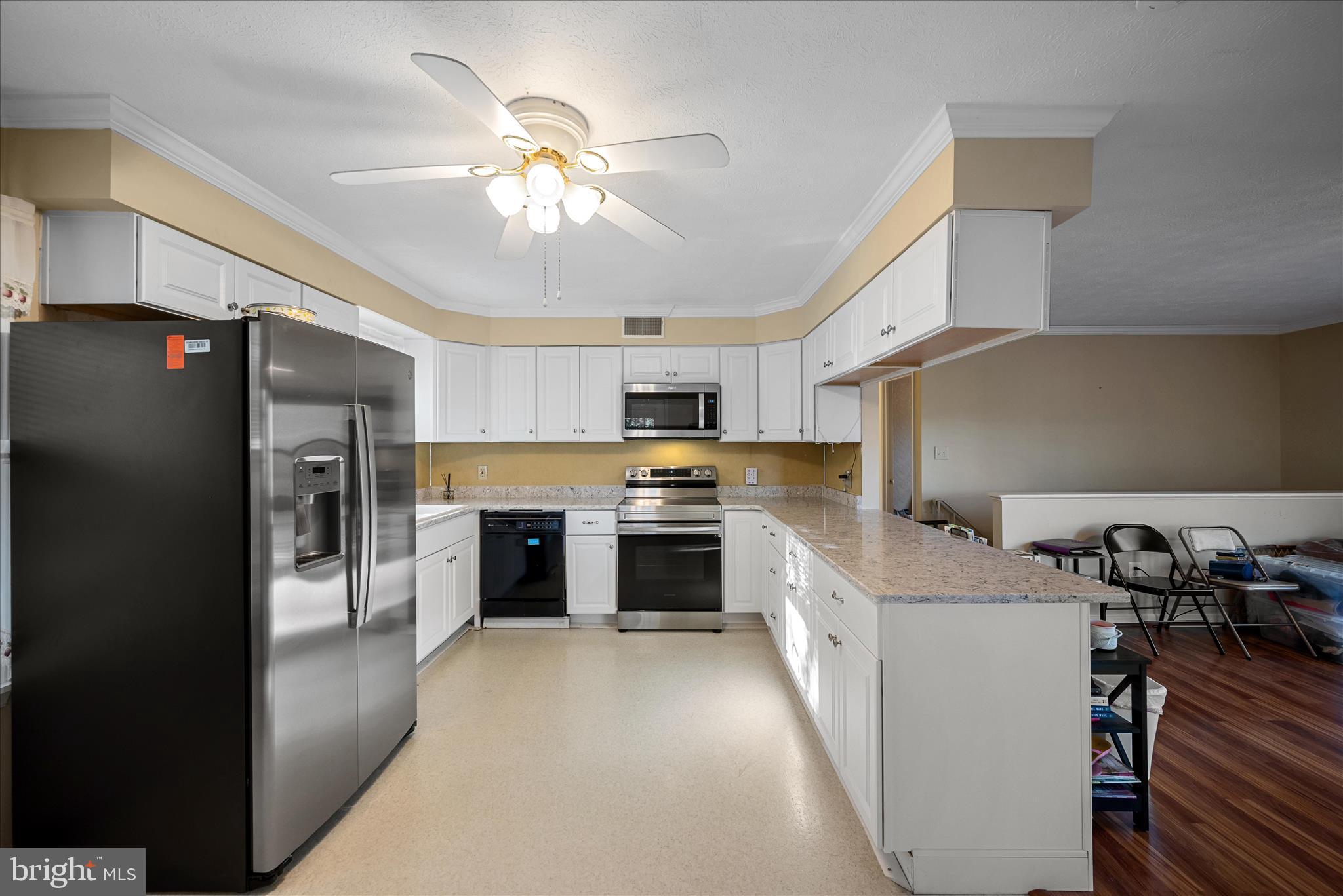 LAKE HOLIDAY ESTATES - Residential