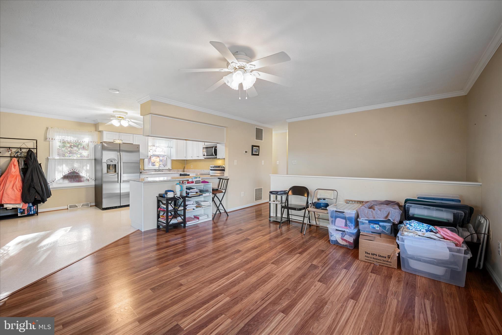 LAKE HOLIDAY ESTATES - Residential