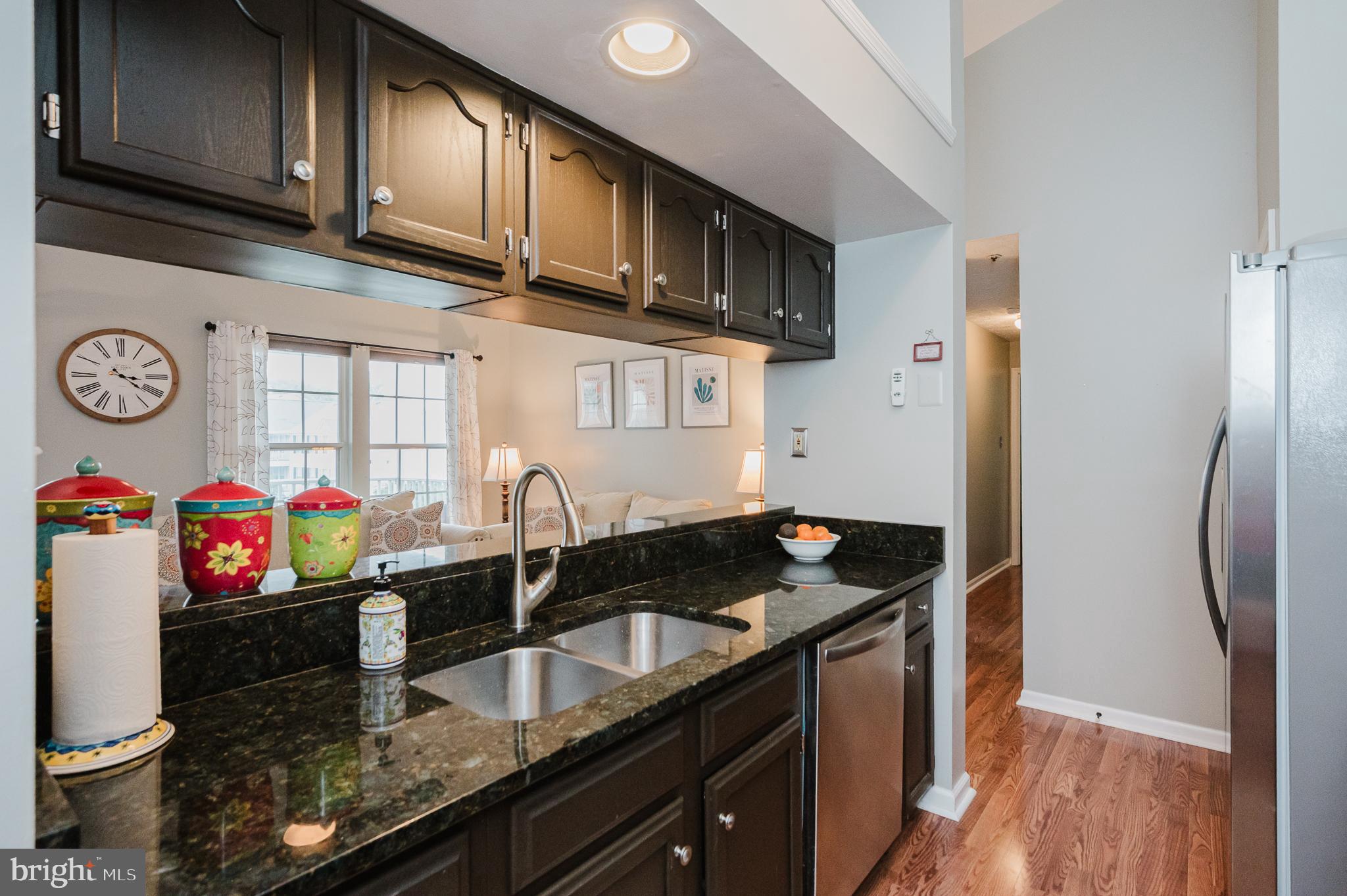 1401 GOLDEN ROD COURT J 1