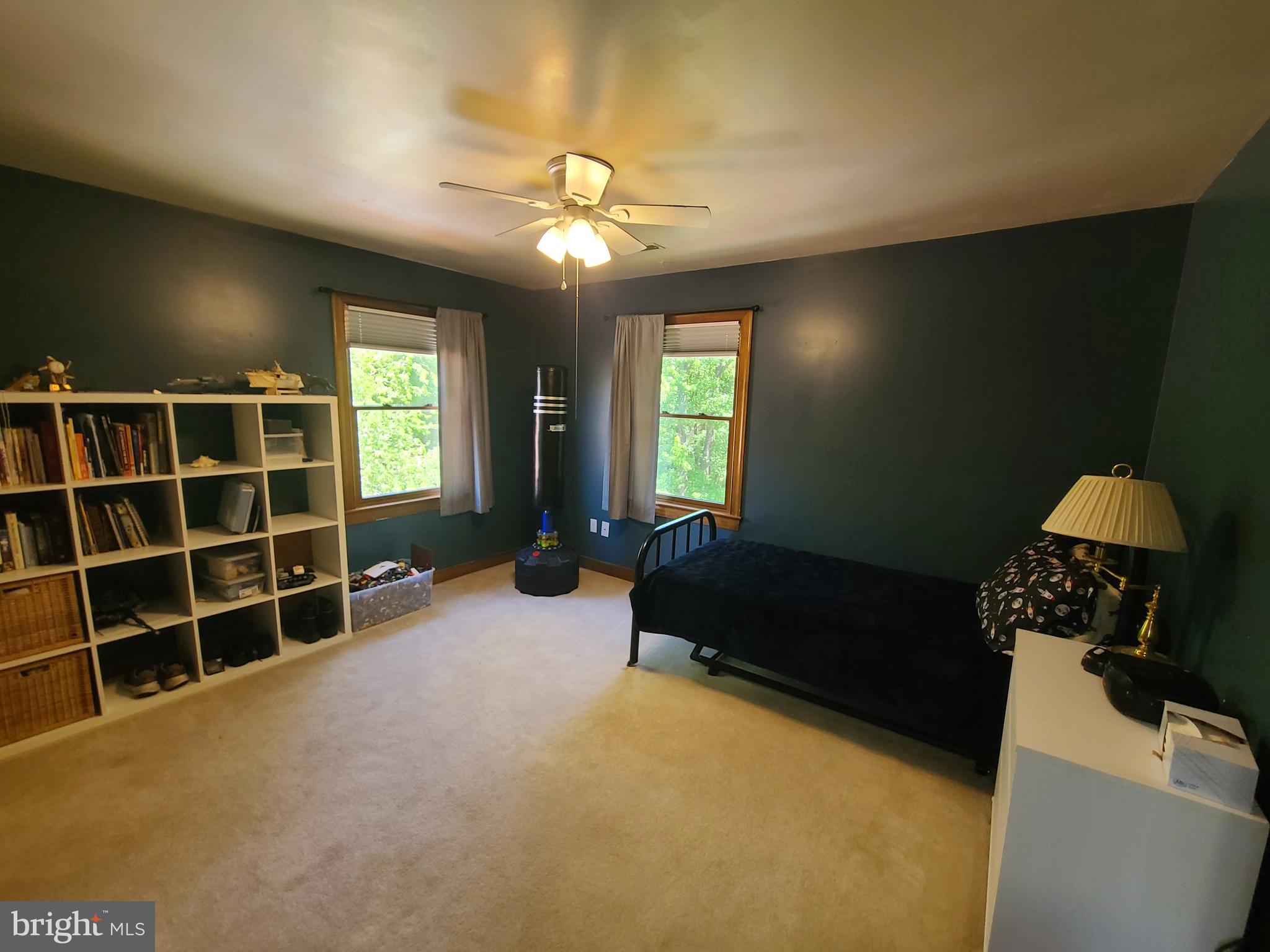 LOCH SELKIRK - Residential Lease