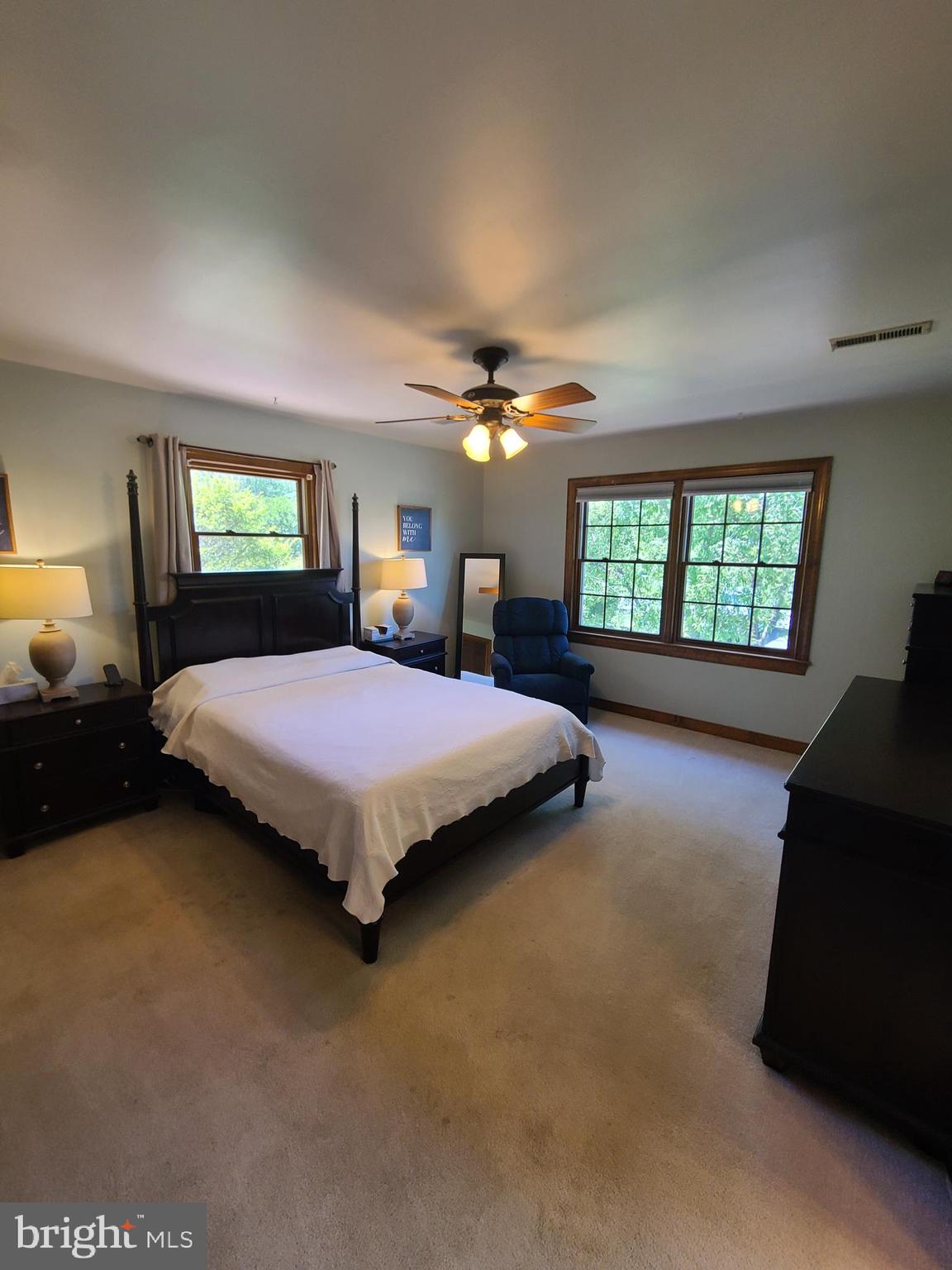 LOCH SELKIRK - Residential Lease