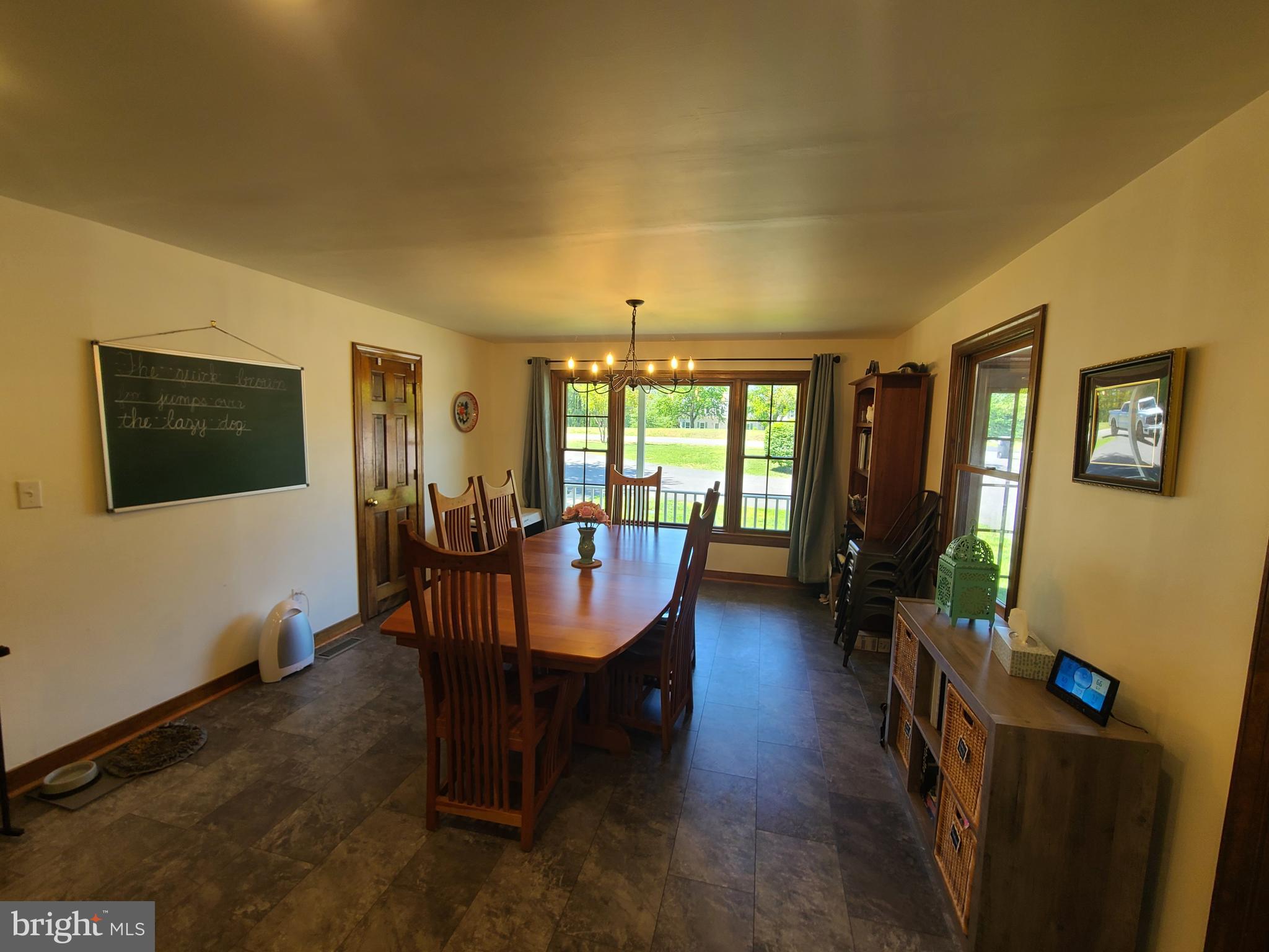 LOCH SELKIRK - Residential Lease