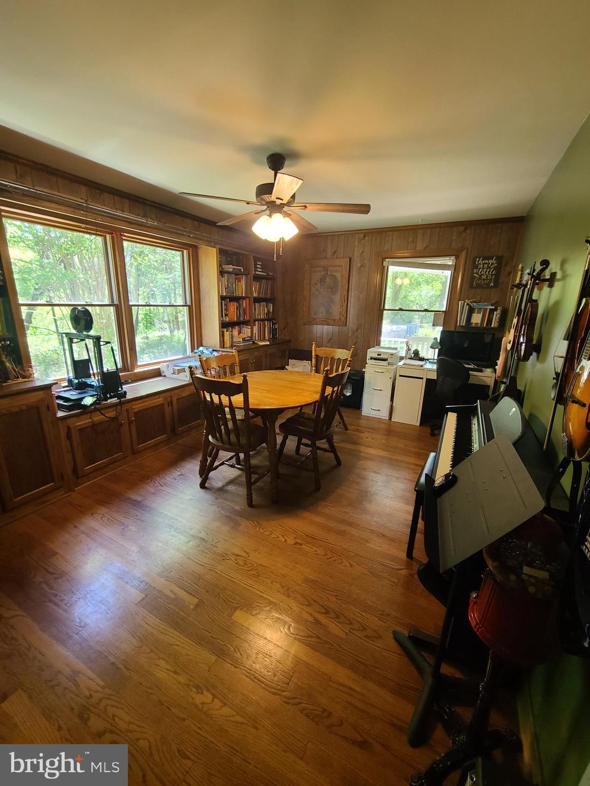 LOCH SELKIRK - Residential Lease