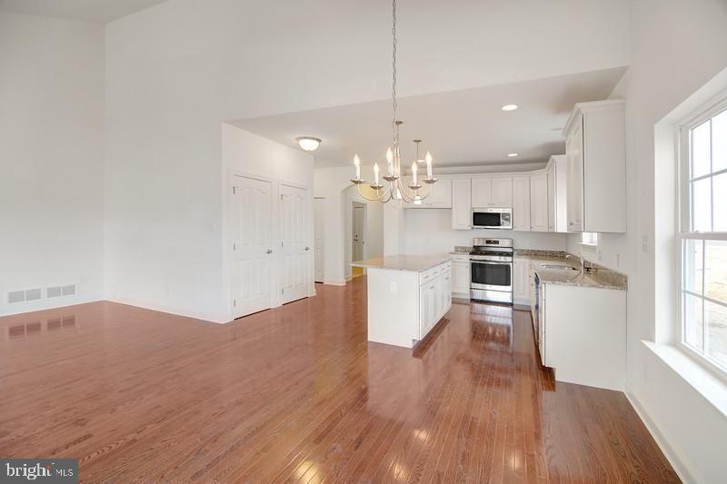 VILLAGE OF EASTRIDGE - Residential