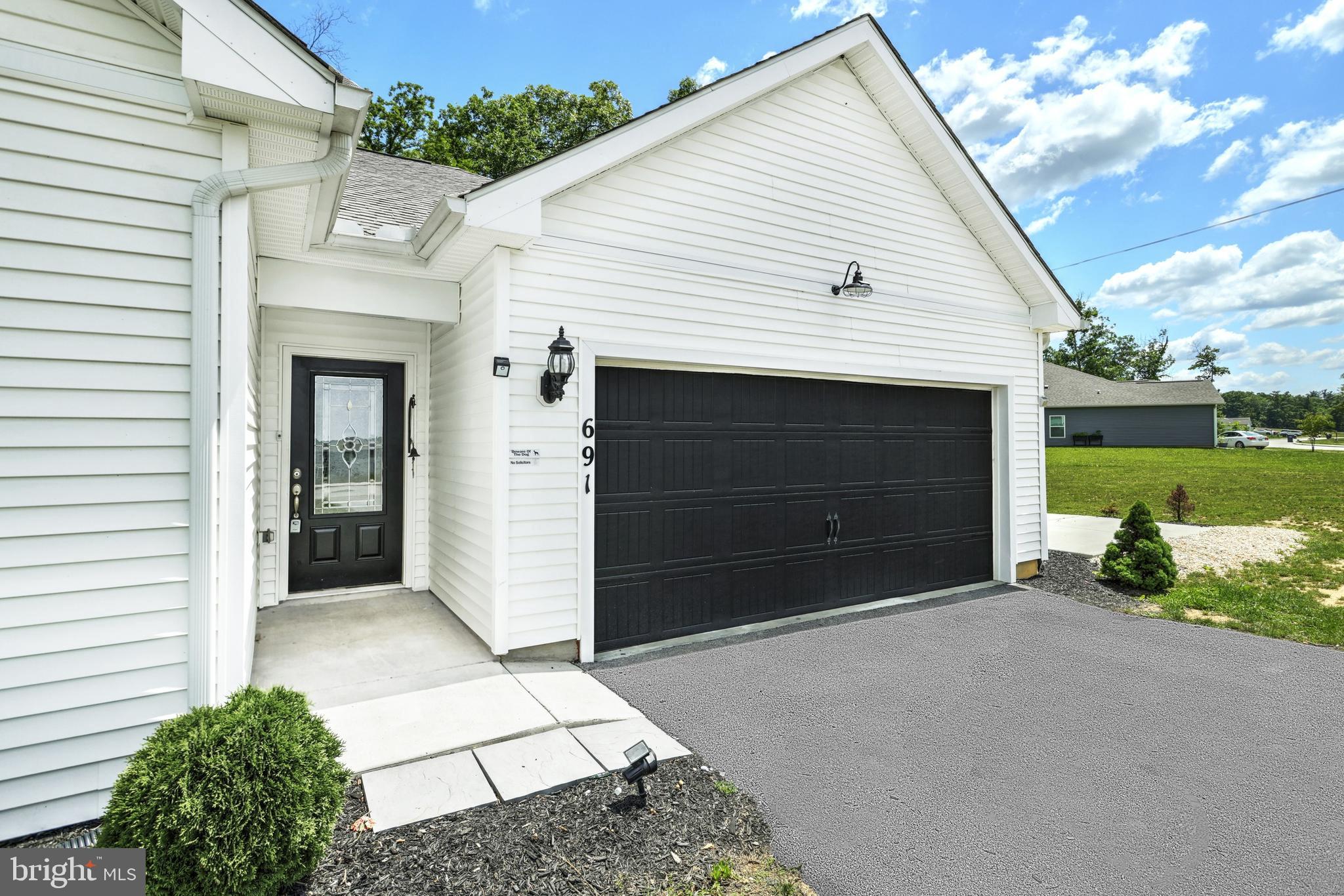 691 LEDGER DRIVE