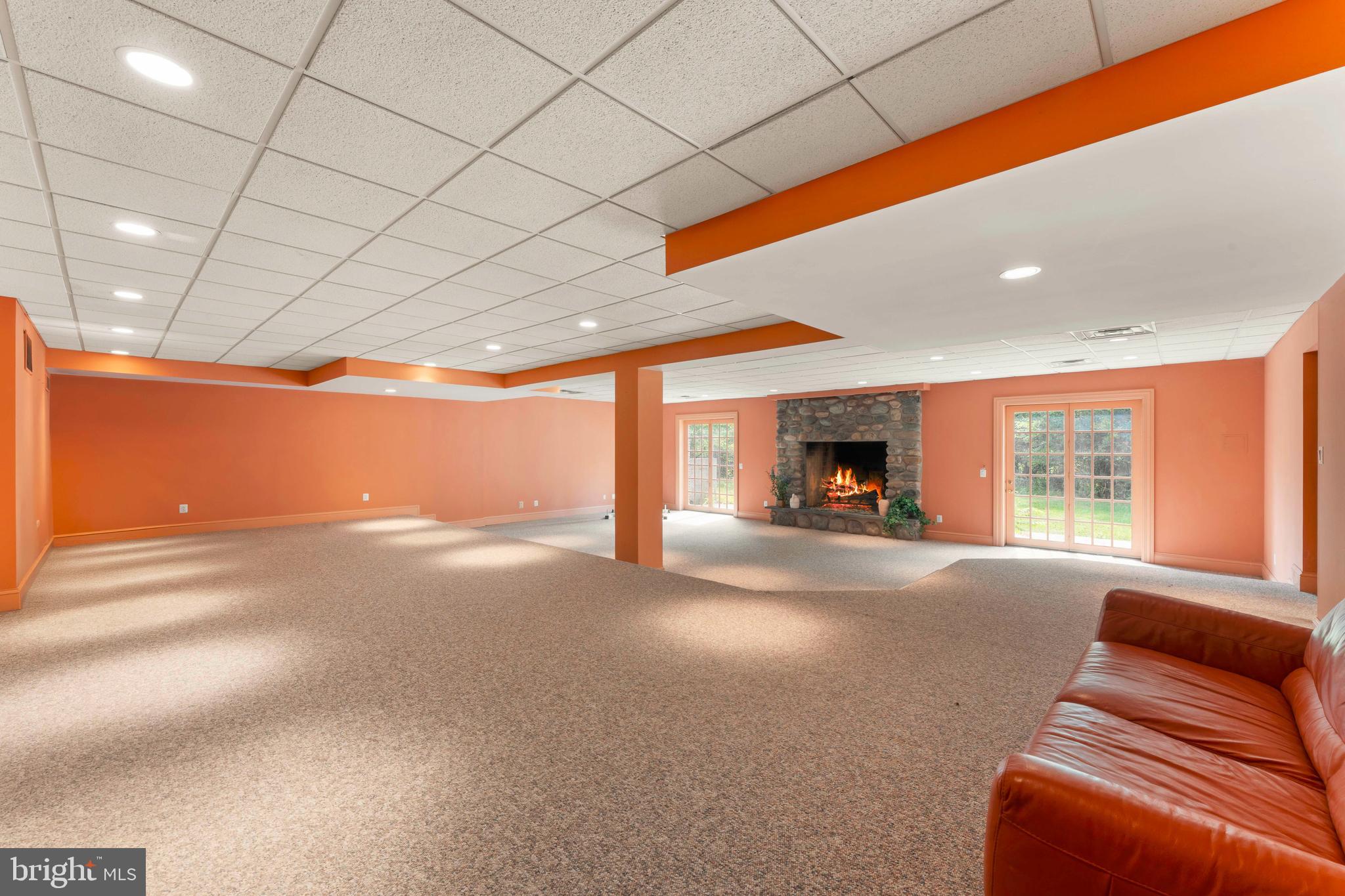 DEER RUN FARMS - Residential