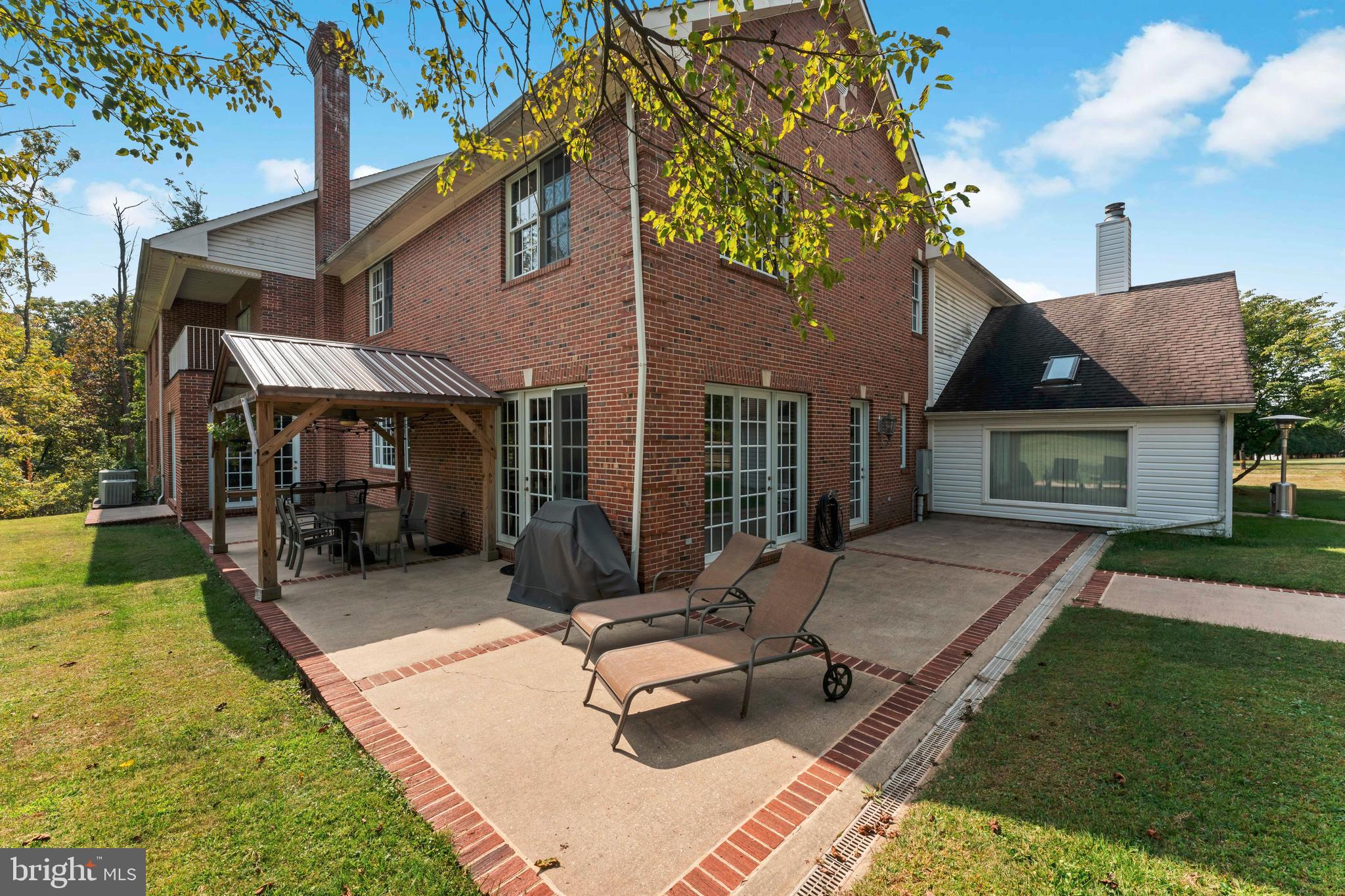 DEER RUN FARMS - Residential