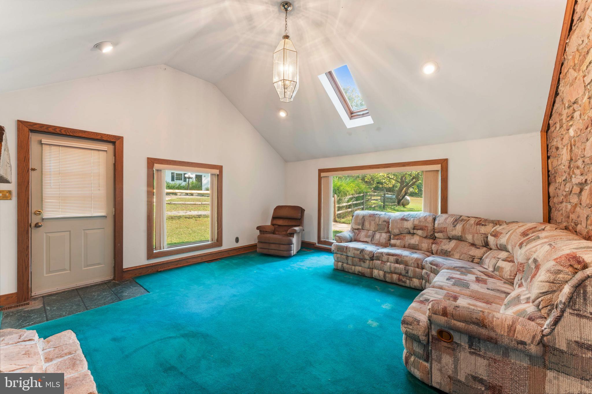 DEER RUN FARMS - Residential