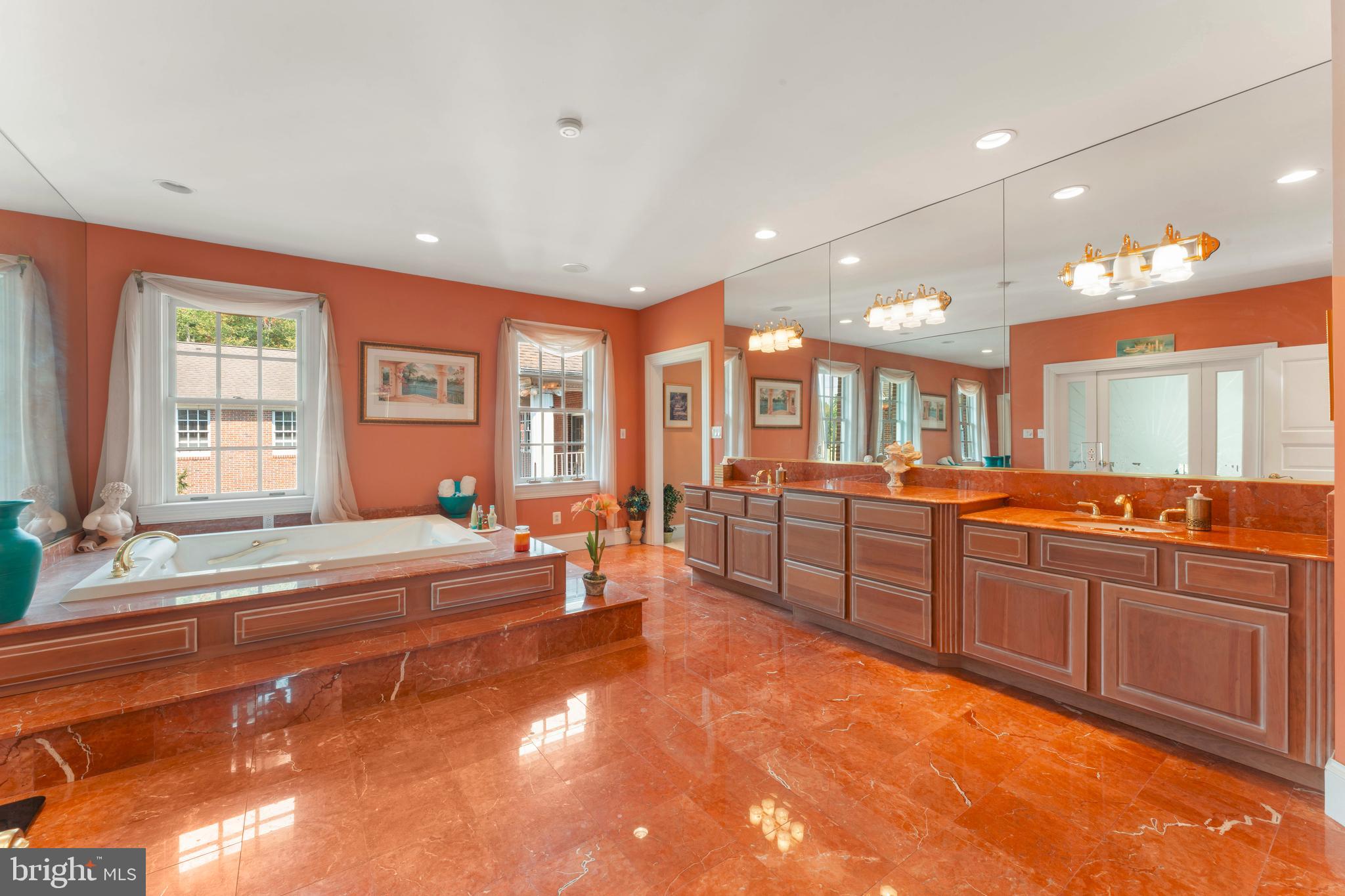 DEER RUN FARMS - Residential