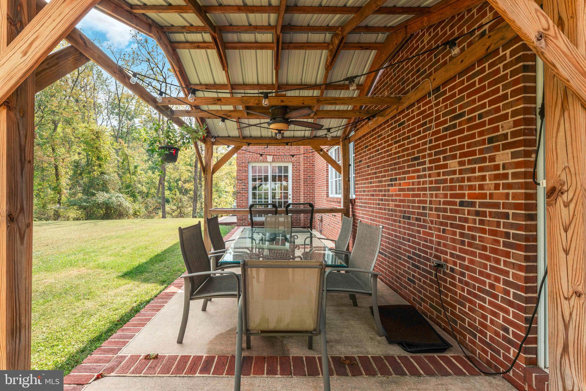 DEER RUN FARMS - Residential