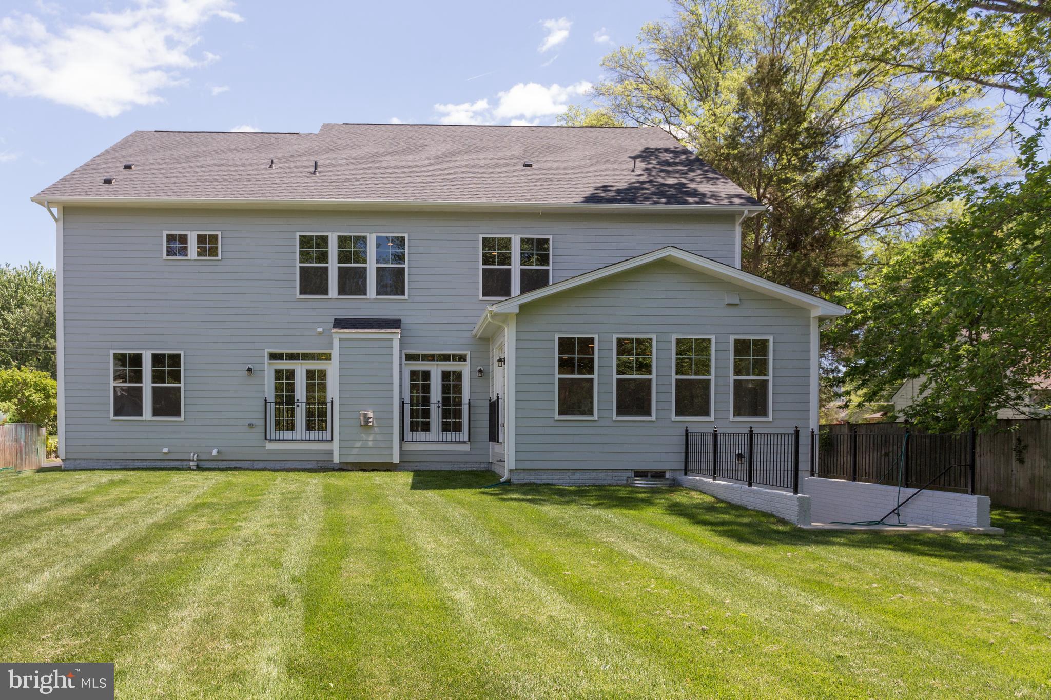 GRAYS OAKTON - Residential