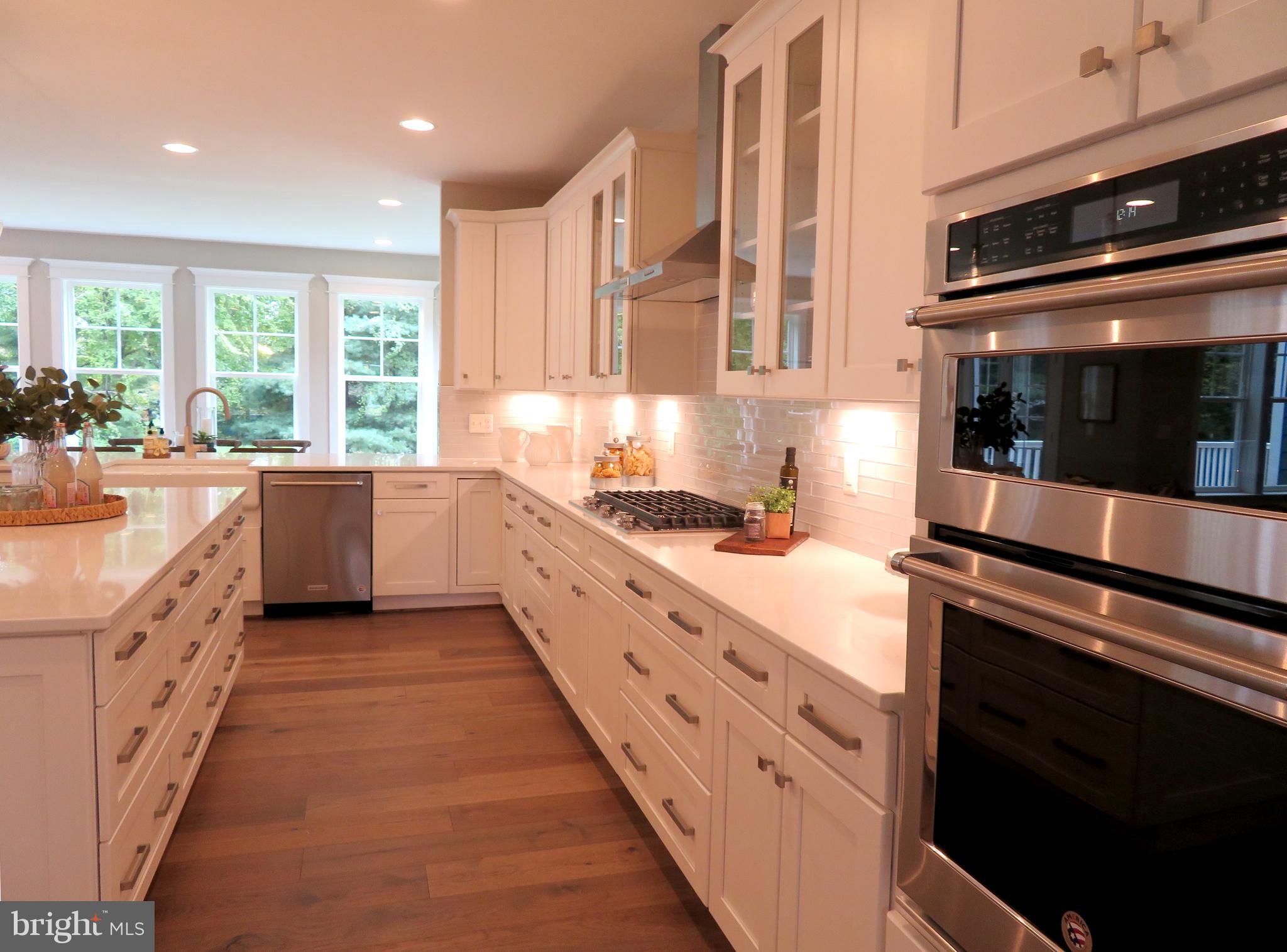 GRAYS OAKTON - Residential