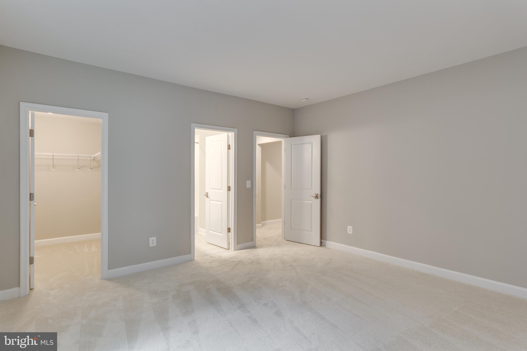 GRAYS OAKTON - Residential