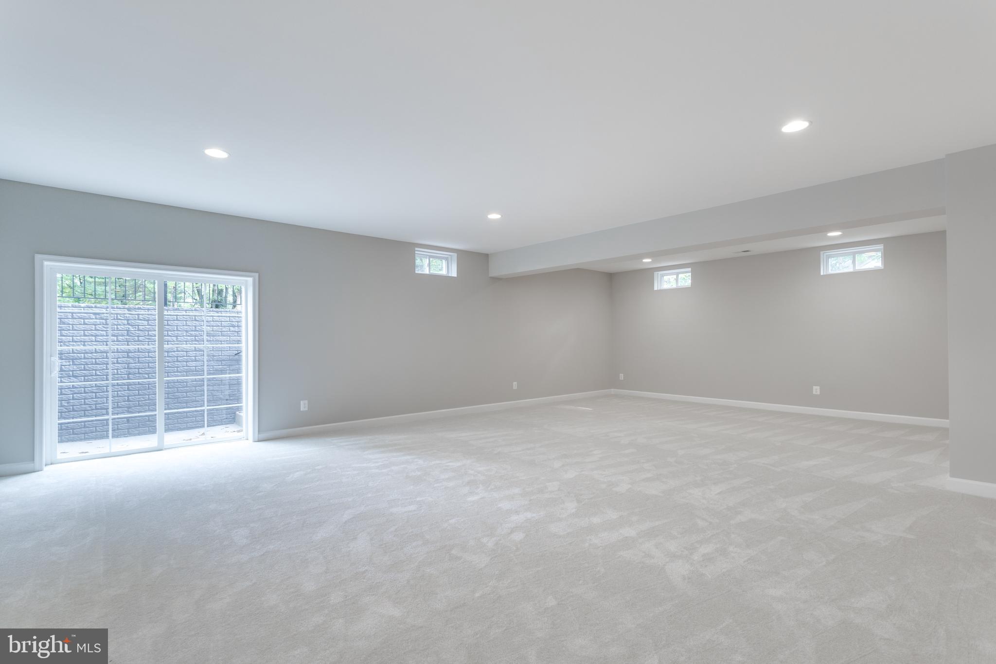 GRAYS OAKTON - Residential