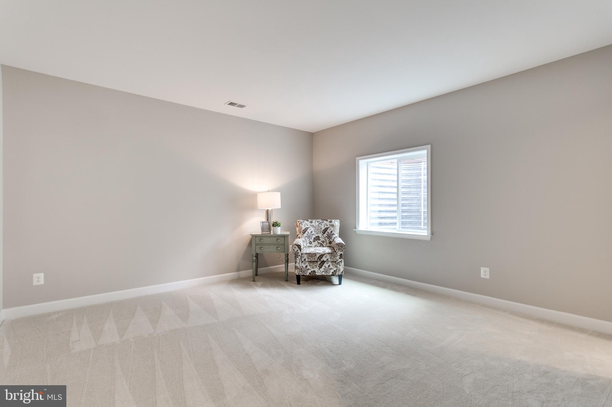 GRAYS OAKTON - Residential