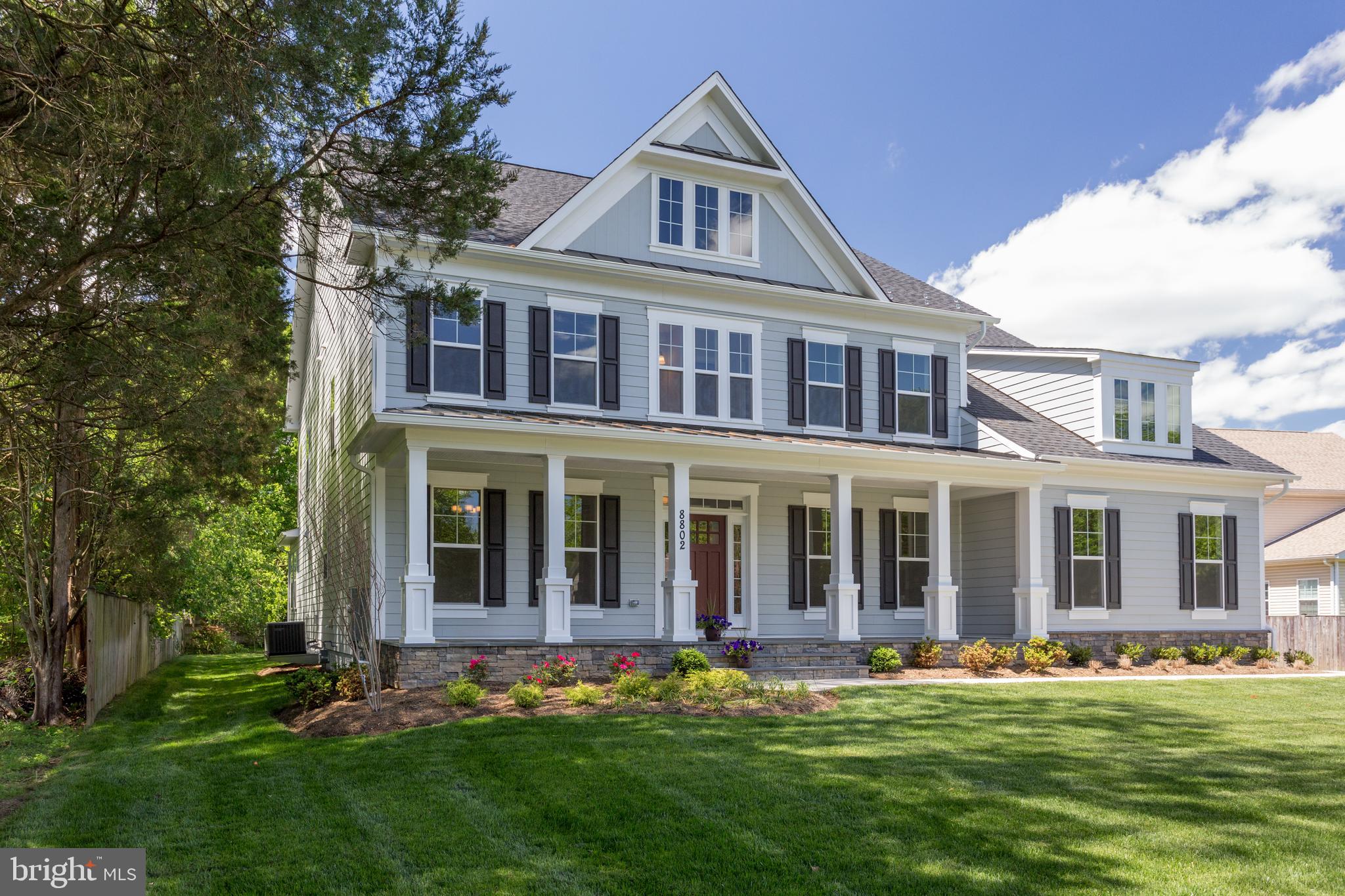 GRAYS OAKTON - Residential