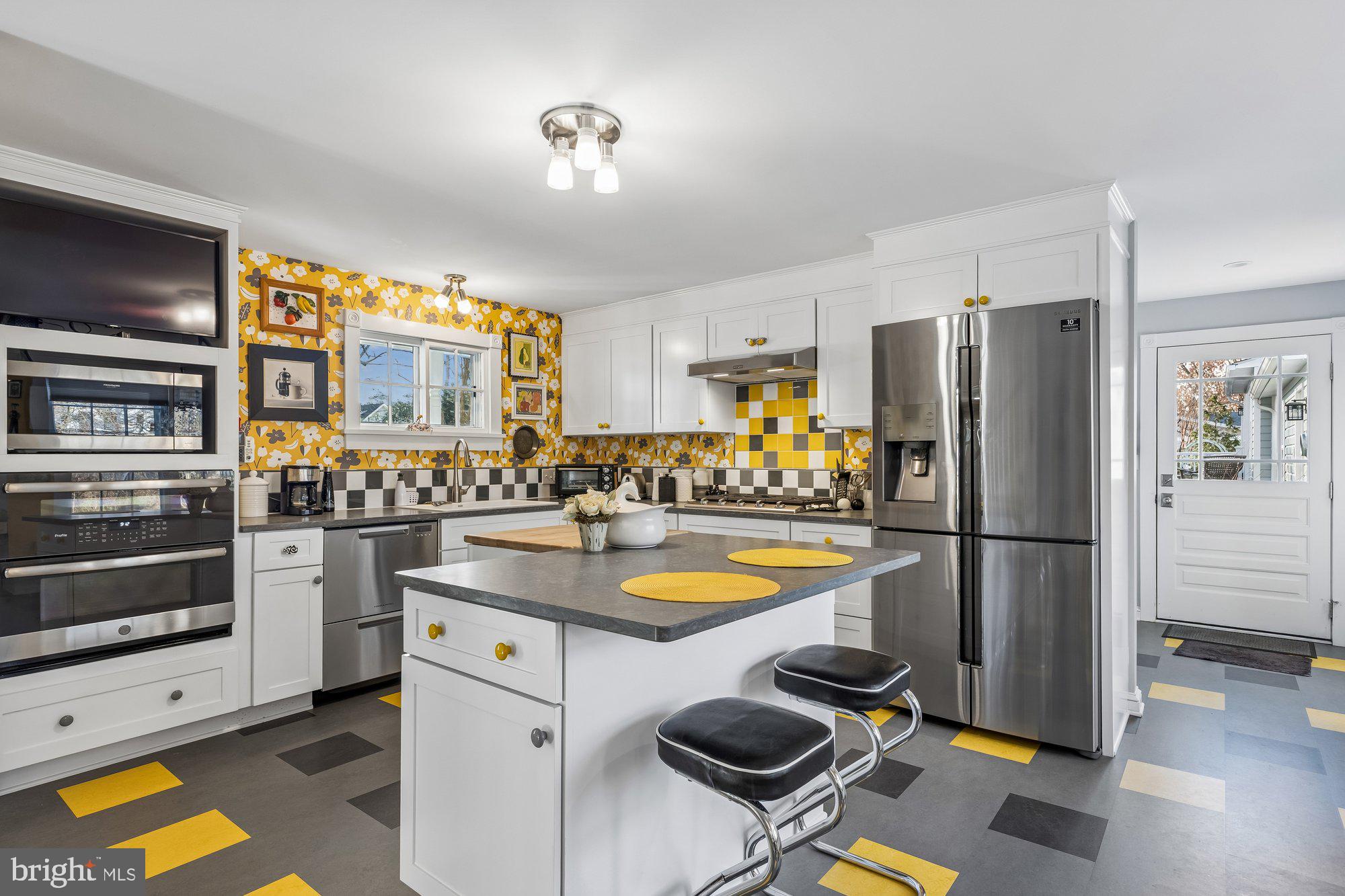 HISTORIC DISTRICT EASTON - Residential