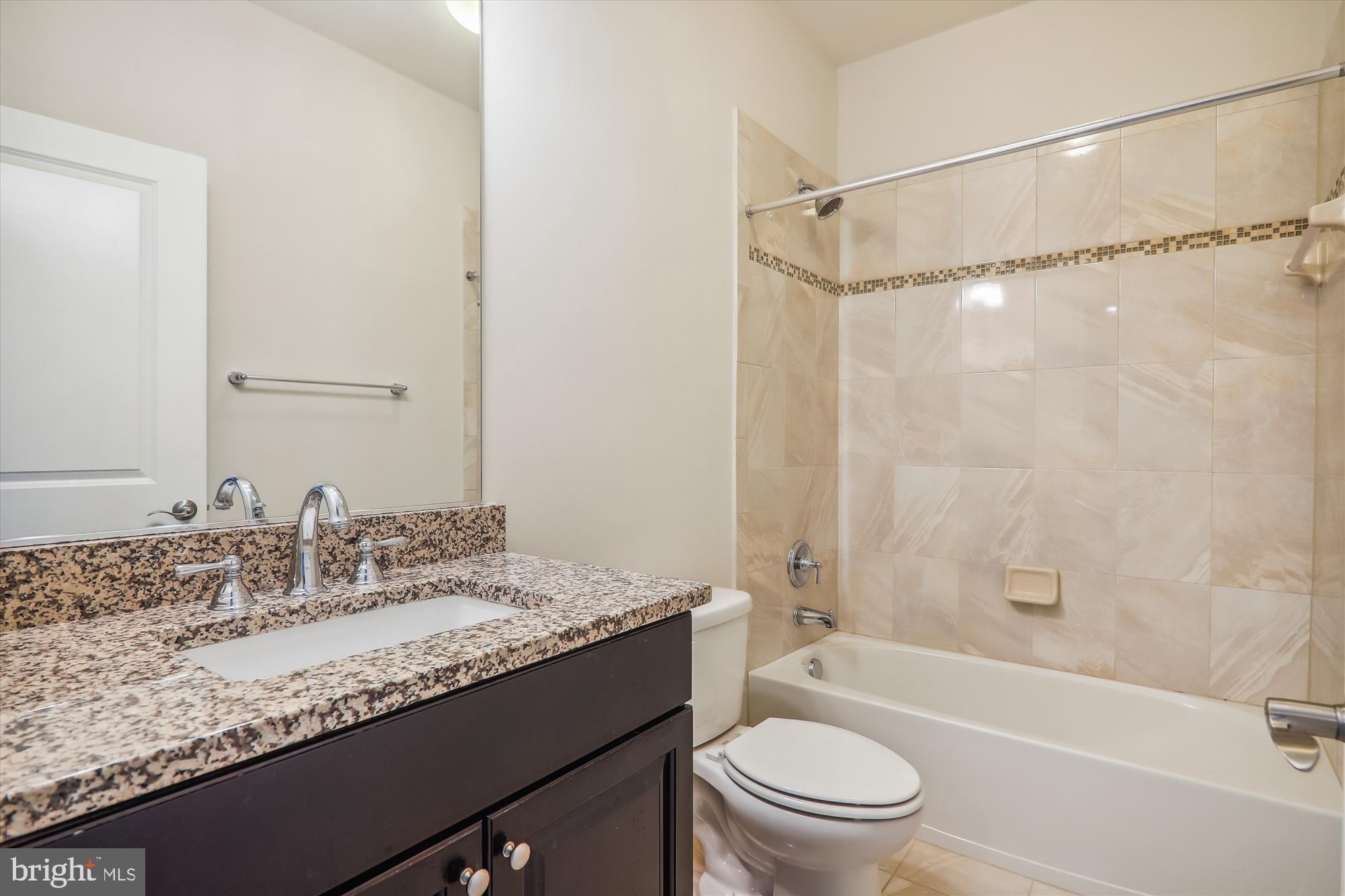 CROWN FARM - Residential