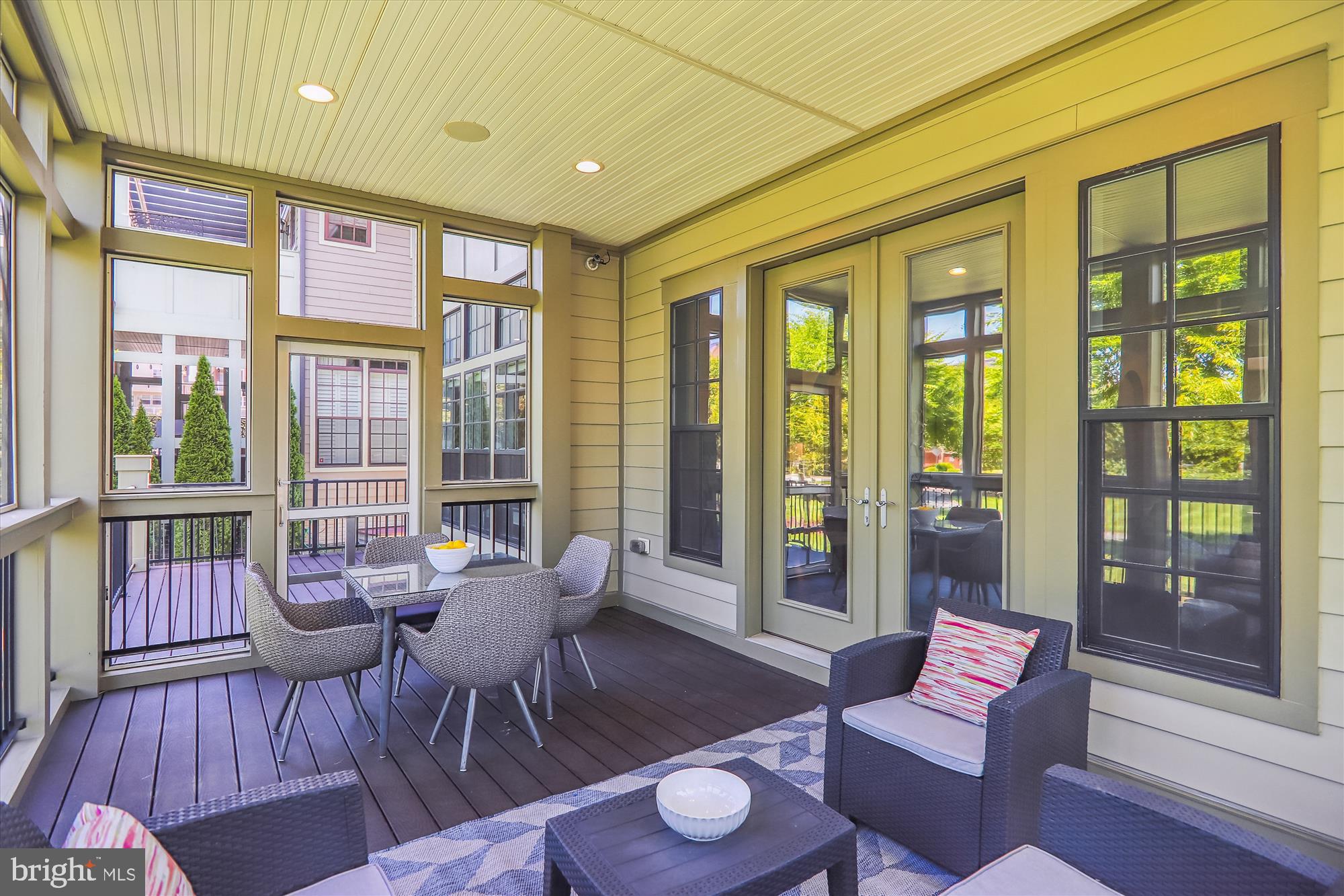 CROWN FARM - Residential