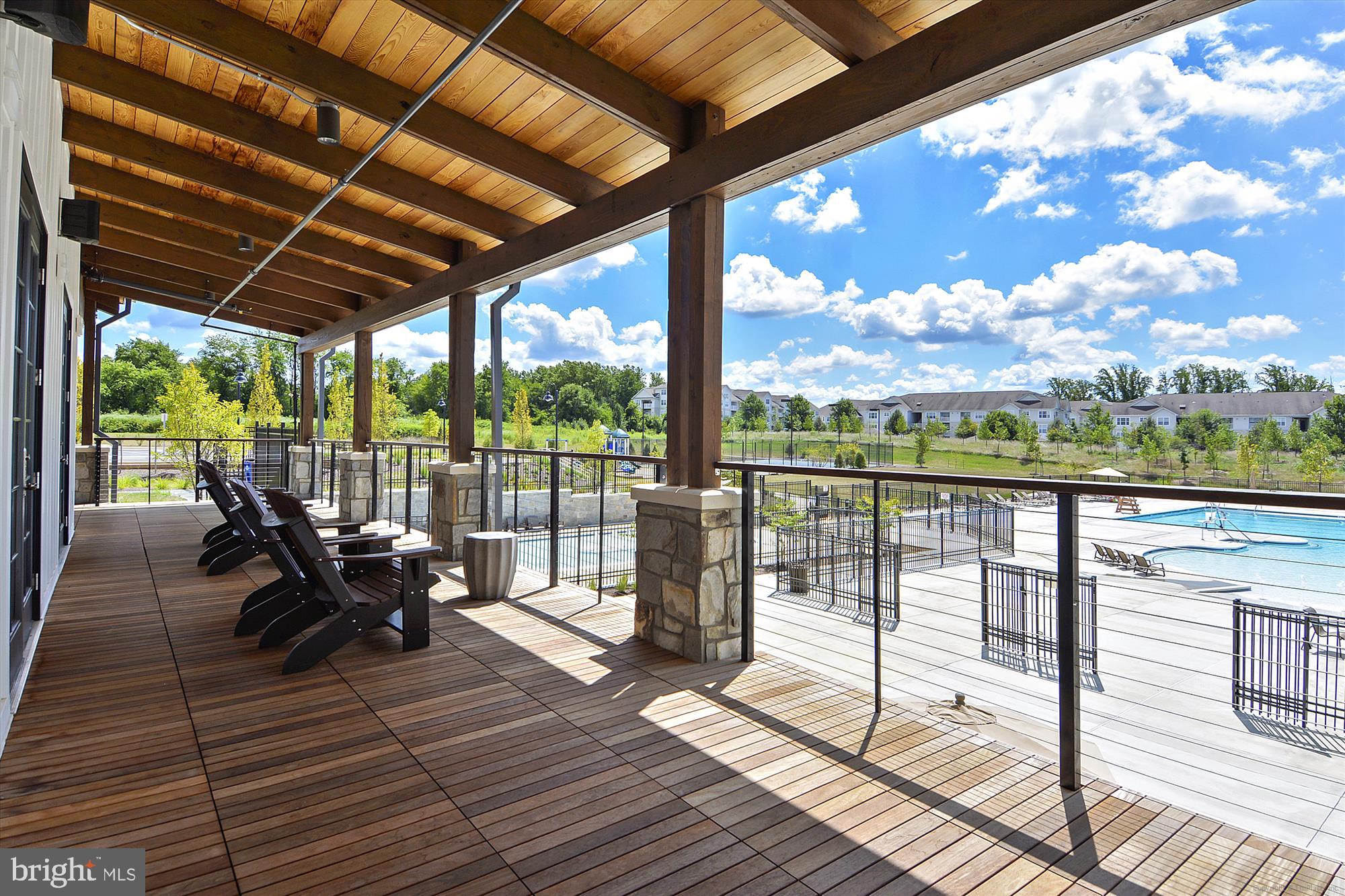 CROWN FARM - Residential