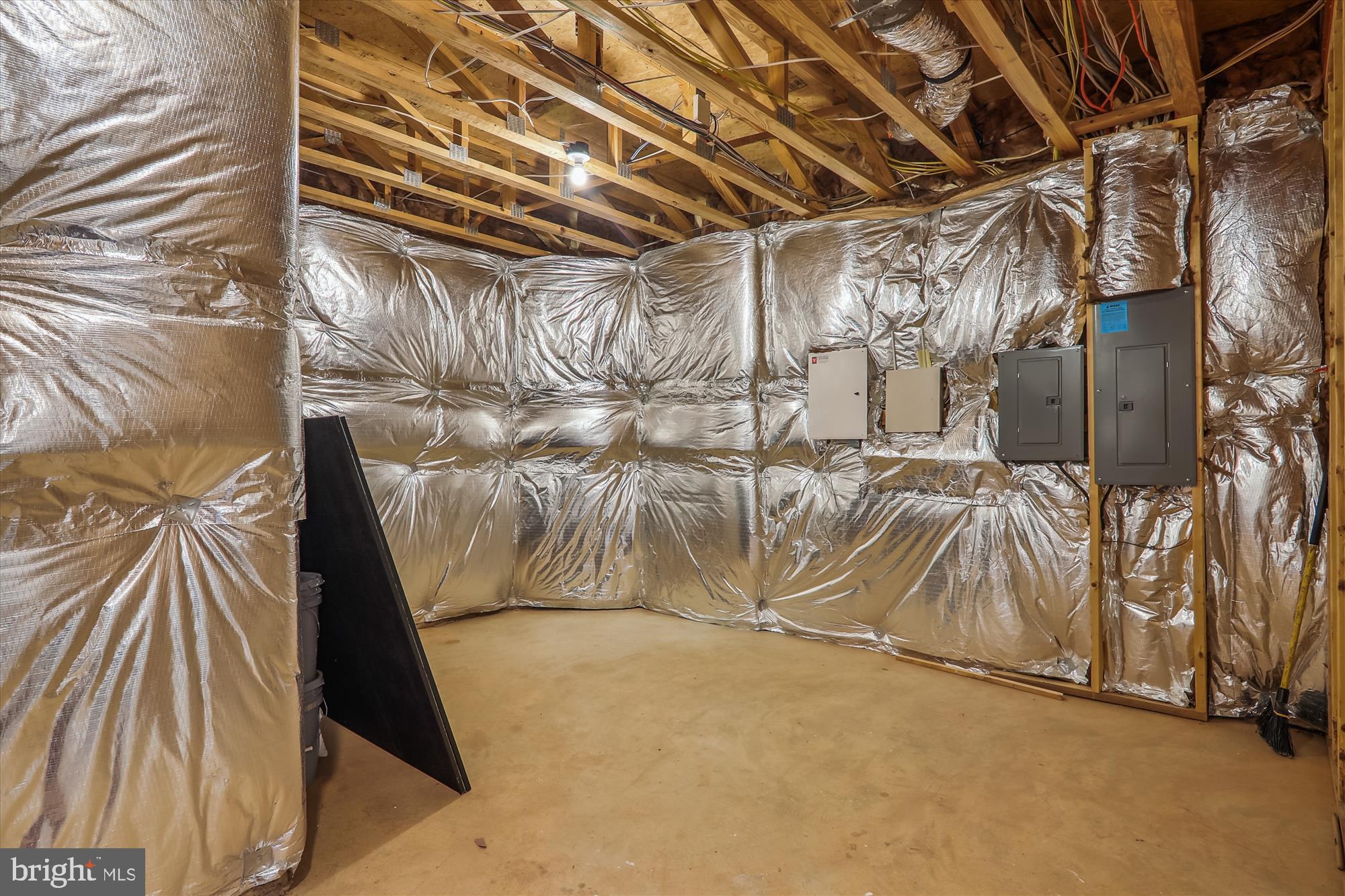 CROWN FARM - Residential