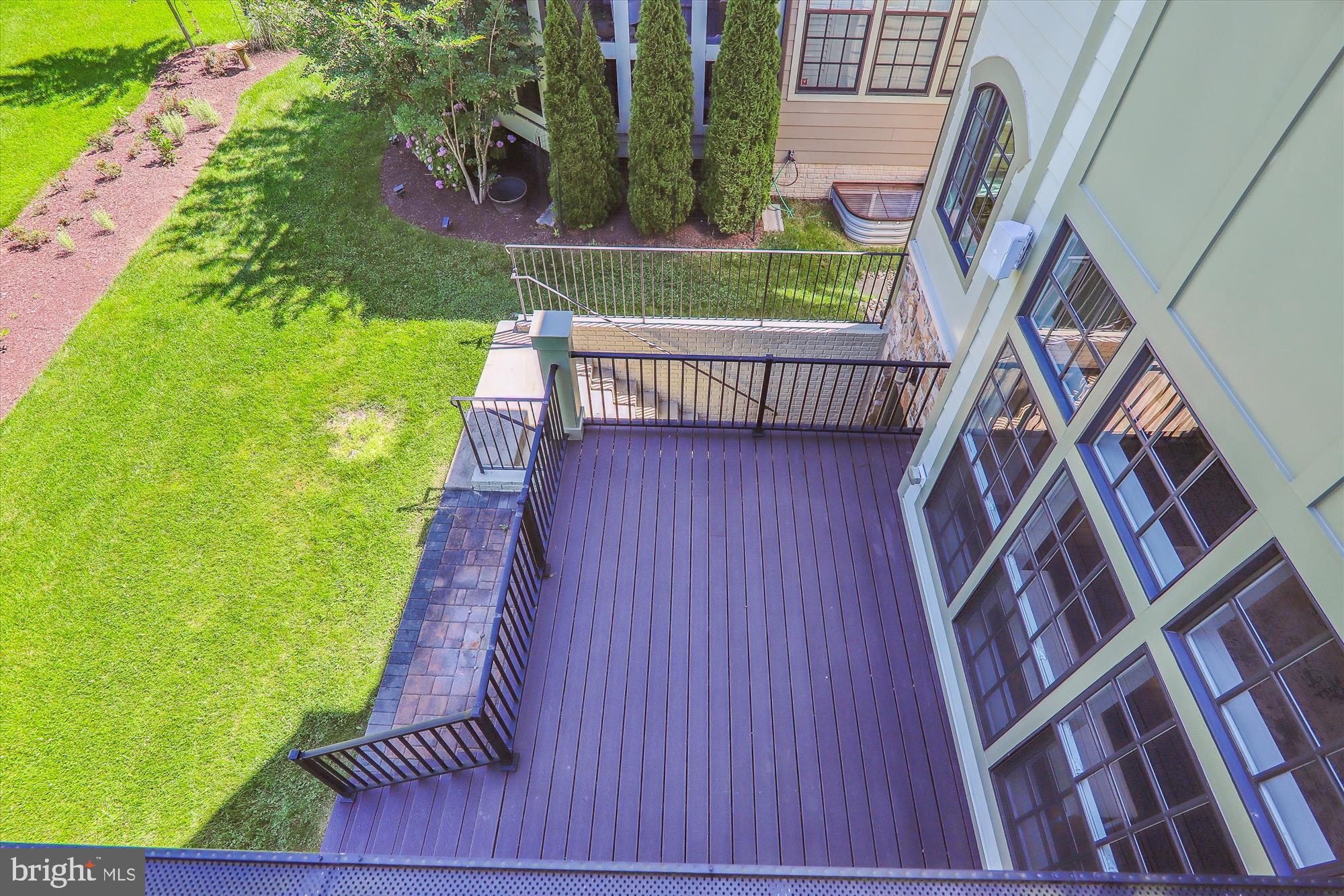 CROWN FARM - Residential