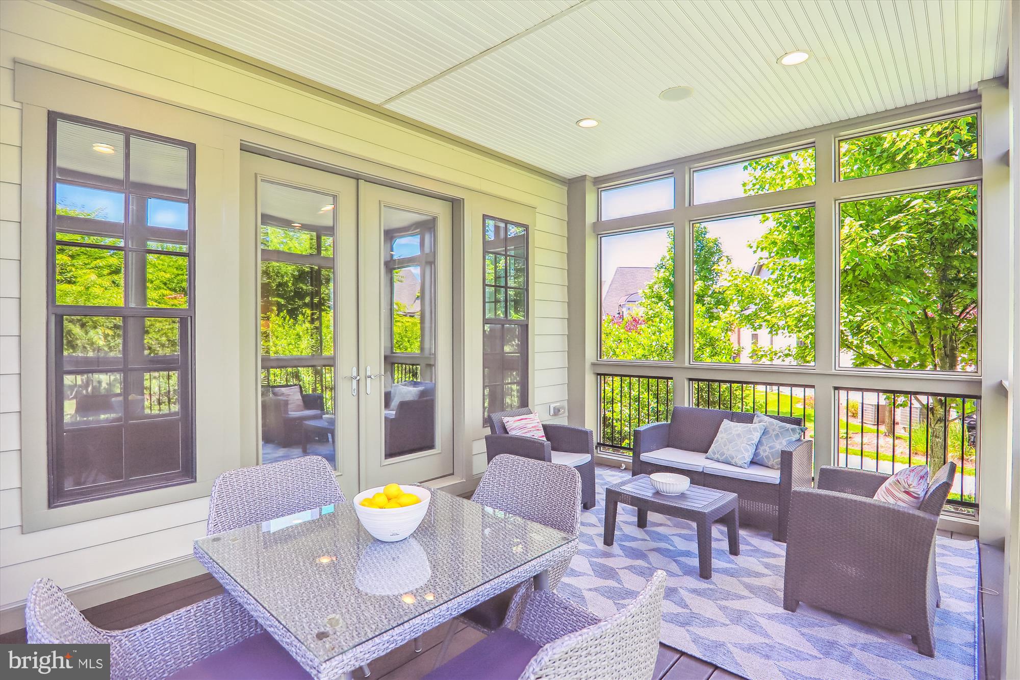 CROWN FARM - Residential