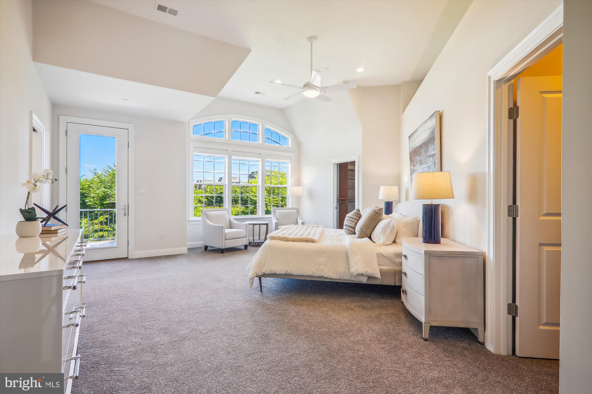 CROWN FARM - Residential