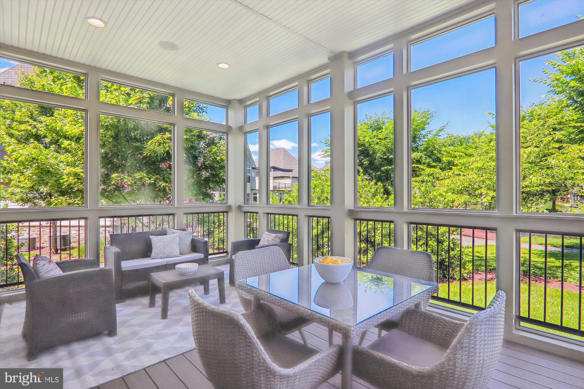 CROWN FARM - Residential