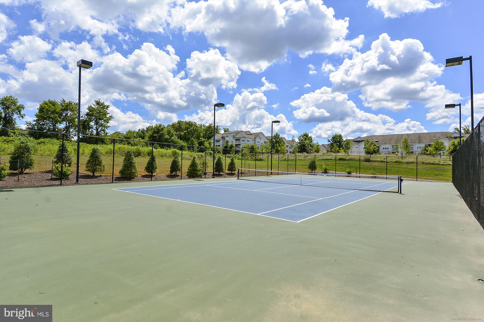 CROWN FARM - Residential