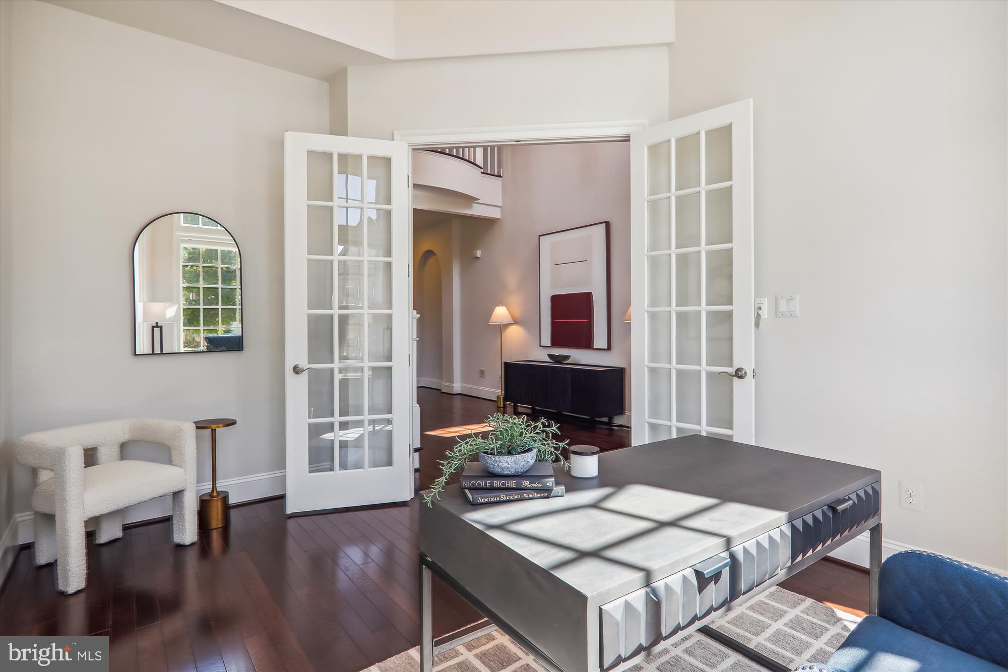 CROWN FARM - Residential