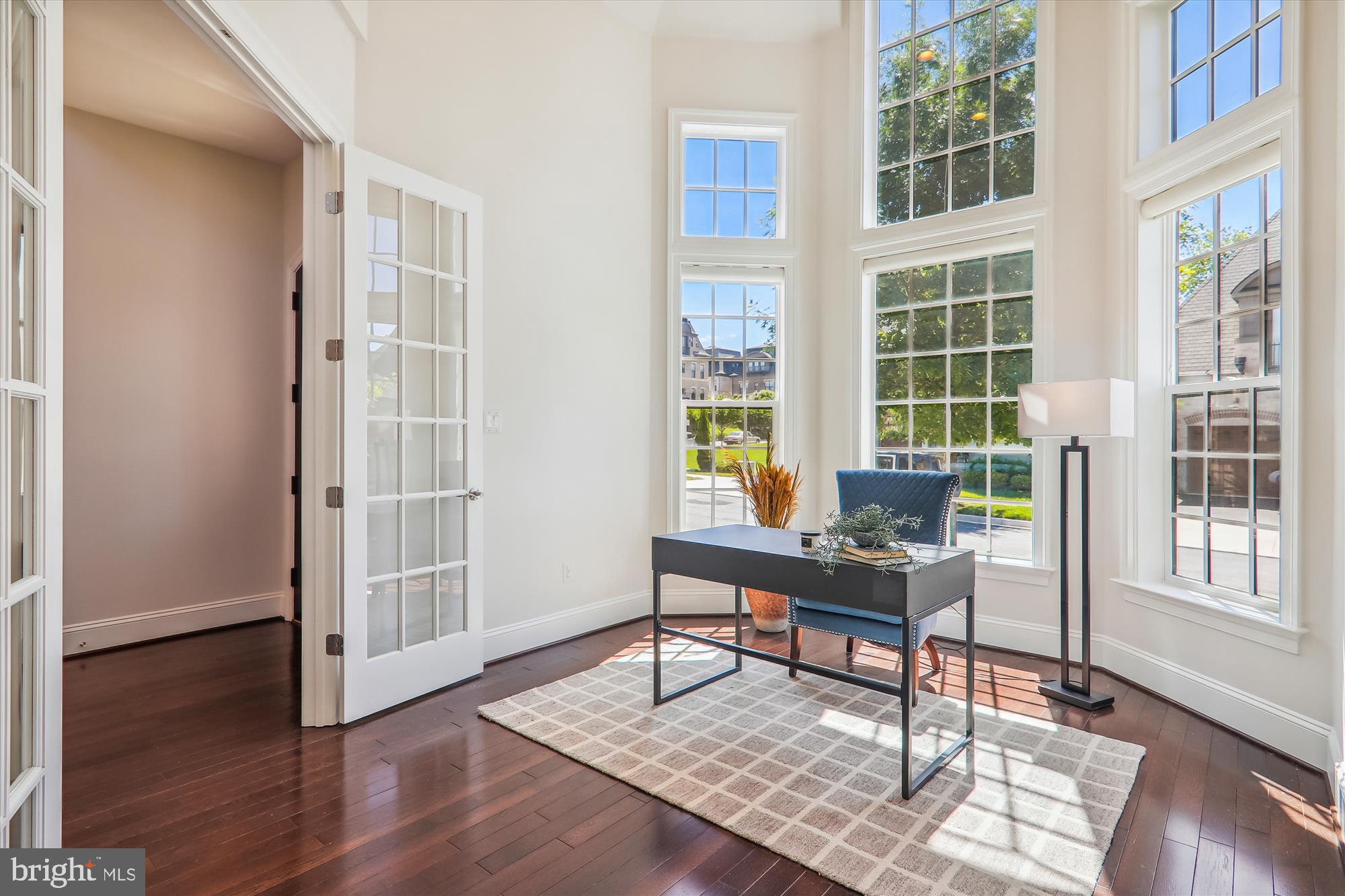 CROWN FARM - Residential