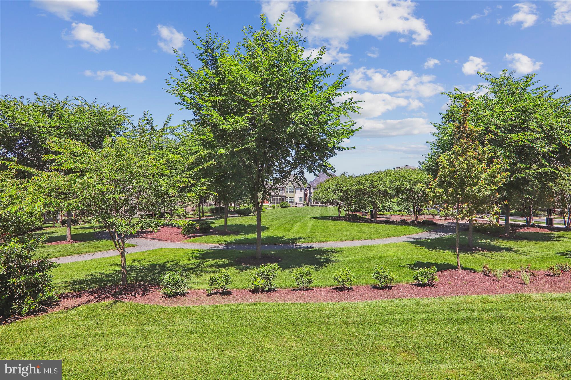 CROWN FARM - Residential