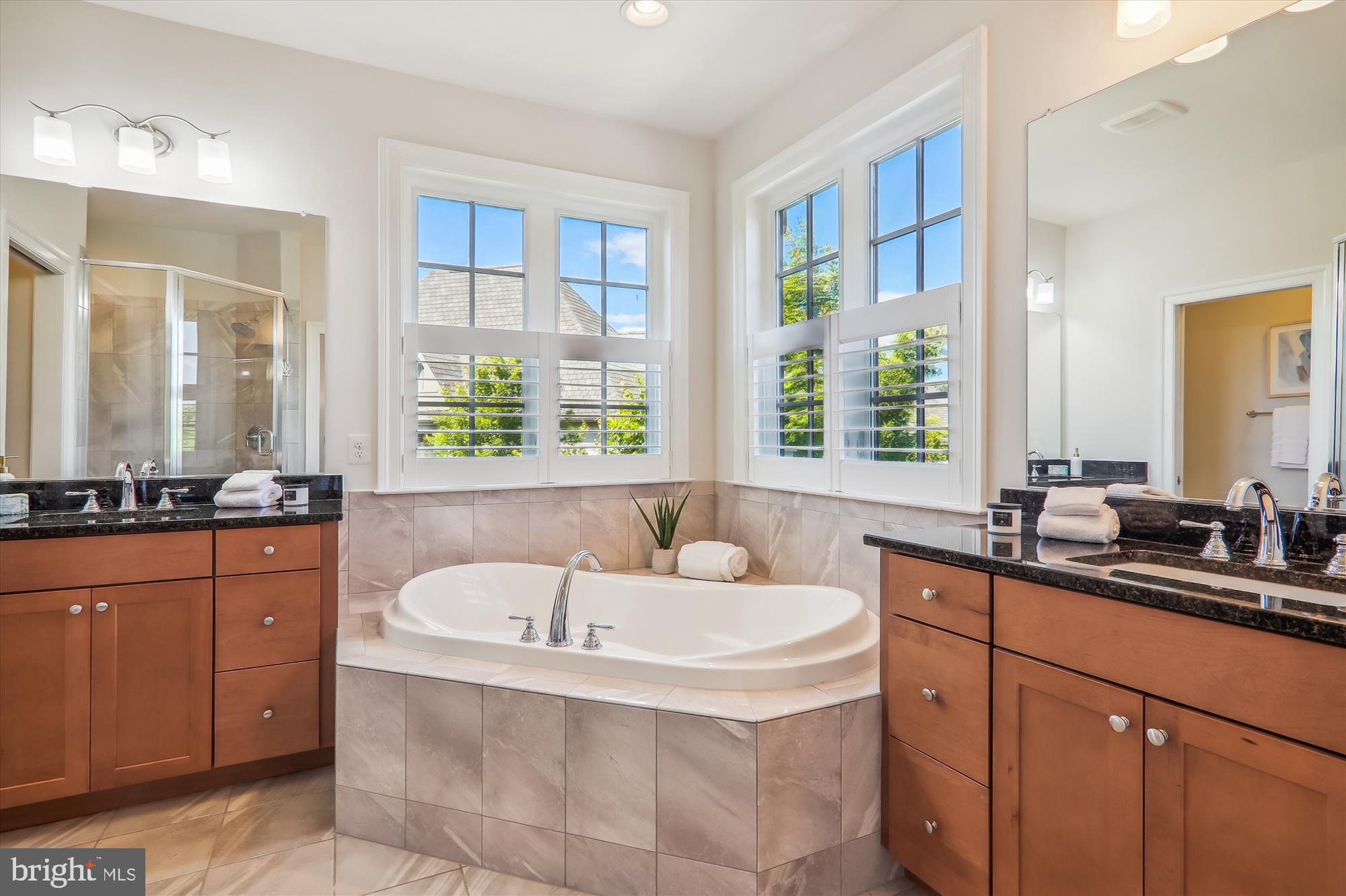 CROWN FARM - Residential