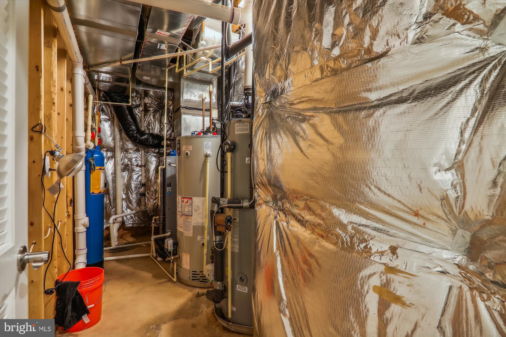 CROWN FARM - Residential