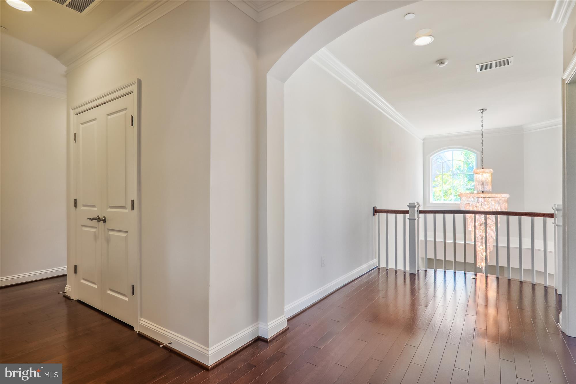 CROWN FARM - Residential