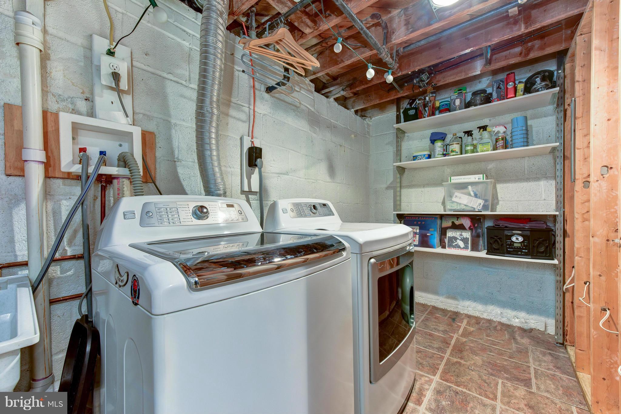 WARWICK VILLAGE - Residential